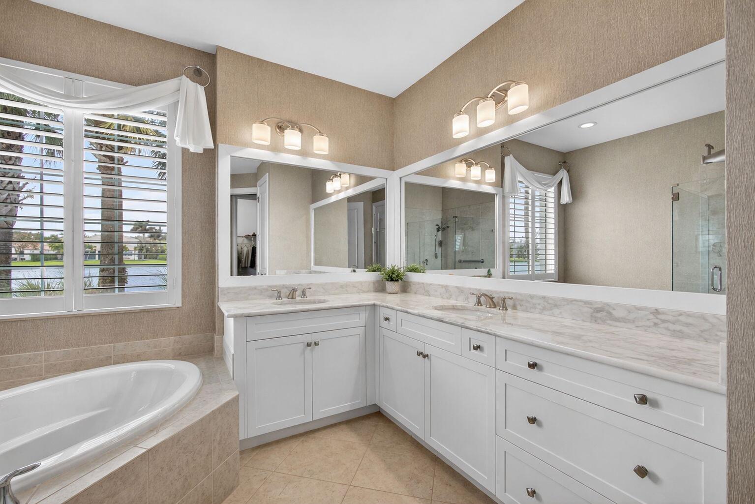 JUPITER COUNTRY CLUB CONDO II - Residential