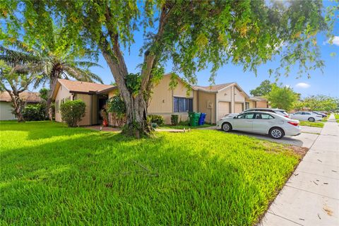 9571 W Daffodil Ln Miramar FL 33025