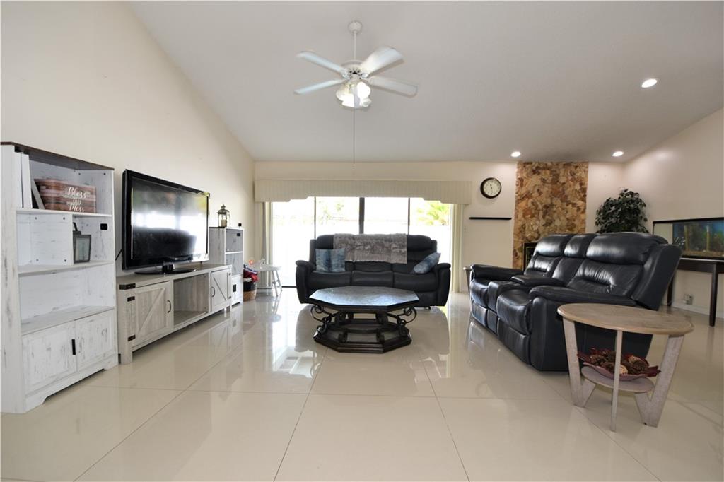 Comrock 95-47 B - Residential