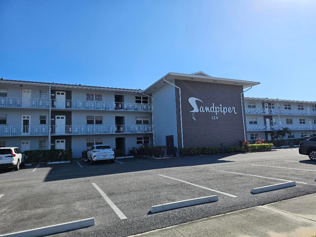 SANDPIPER CONDO - Residential