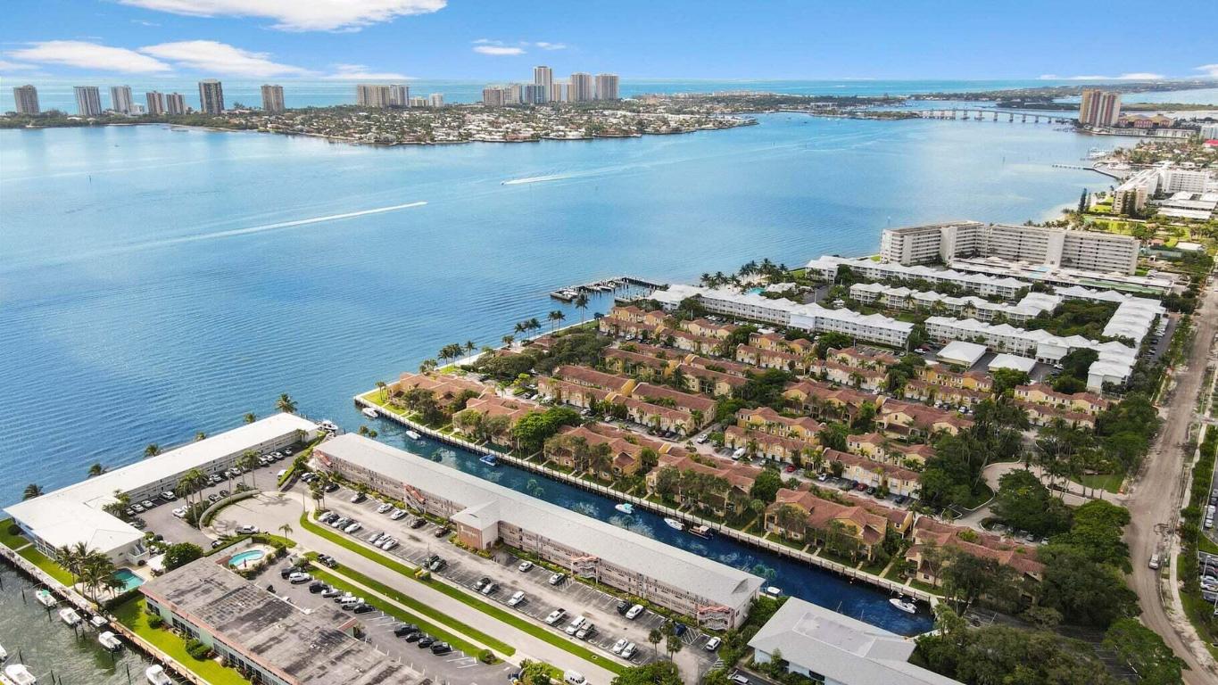 SANDPIPER CONDO - Residential