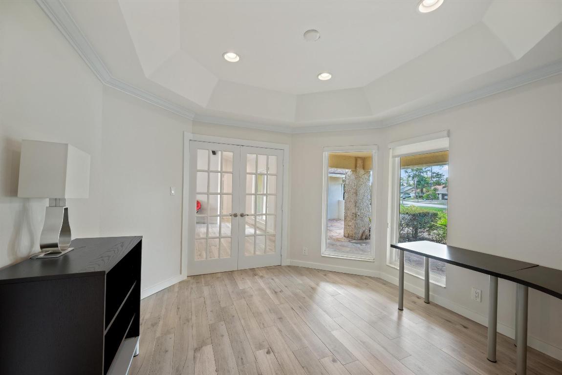 BARRINGTON WOODS OF WELLINGTON - Residential