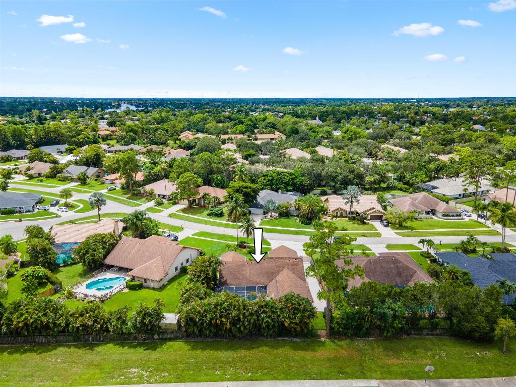 BARRINGTON WOODS OF WELLINGTON - Residential