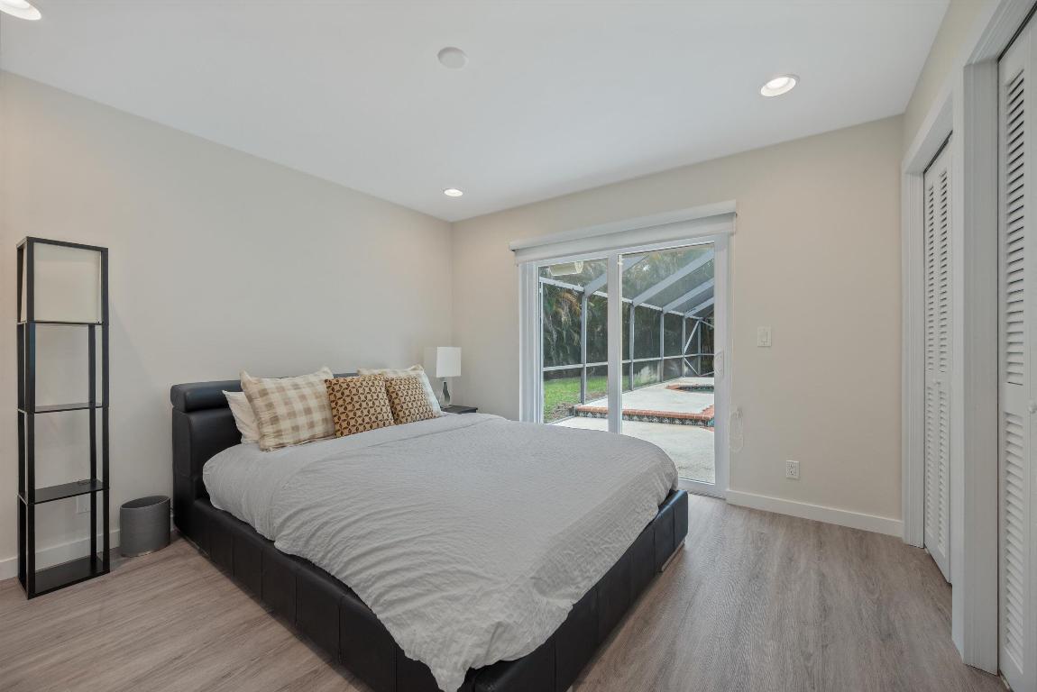 BARRINGTON WOODS OF WELLINGTON - Residential