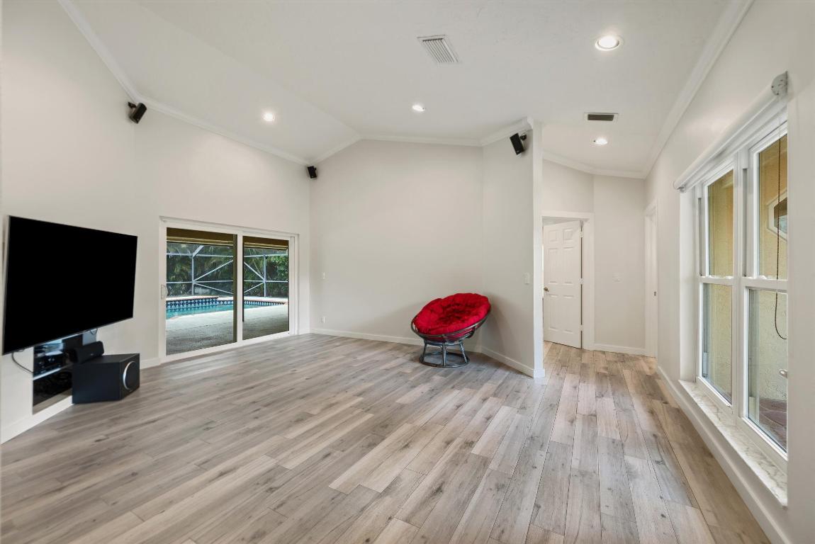 BARRINGTON WOODS OF WELLINGTON - Residential