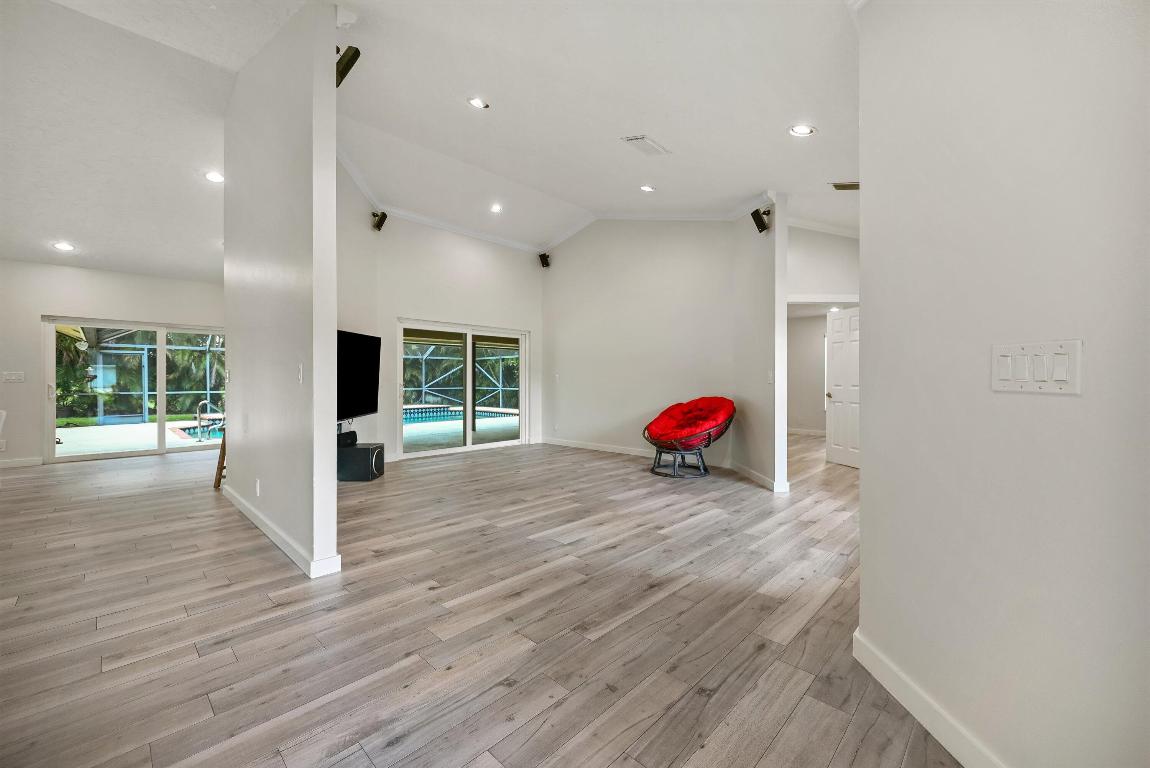 BARRINGTON WOODS OF WELLINGTON - Residential