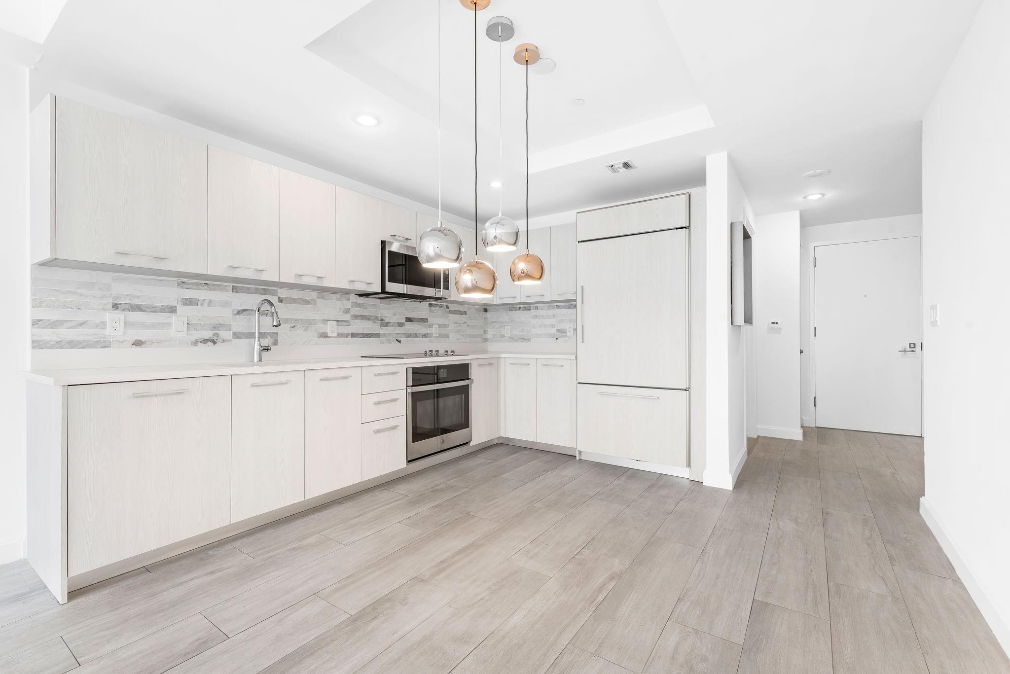 View photos, virtual tours, details... 55 SW 9th St 1505