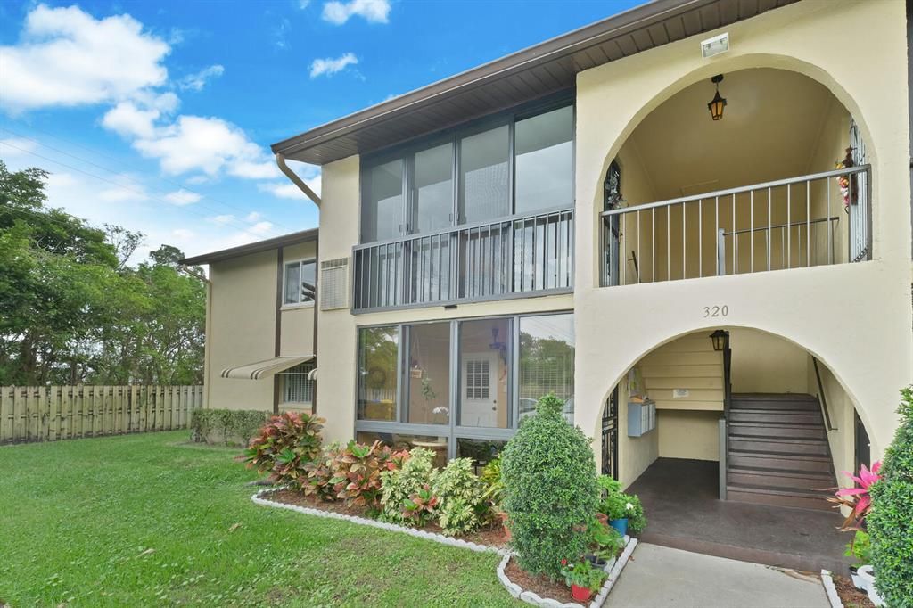 Photo of 320 Pine Ridge Circle Cir #A2, Greenacres, FL 33463 (MLS # R10698149)