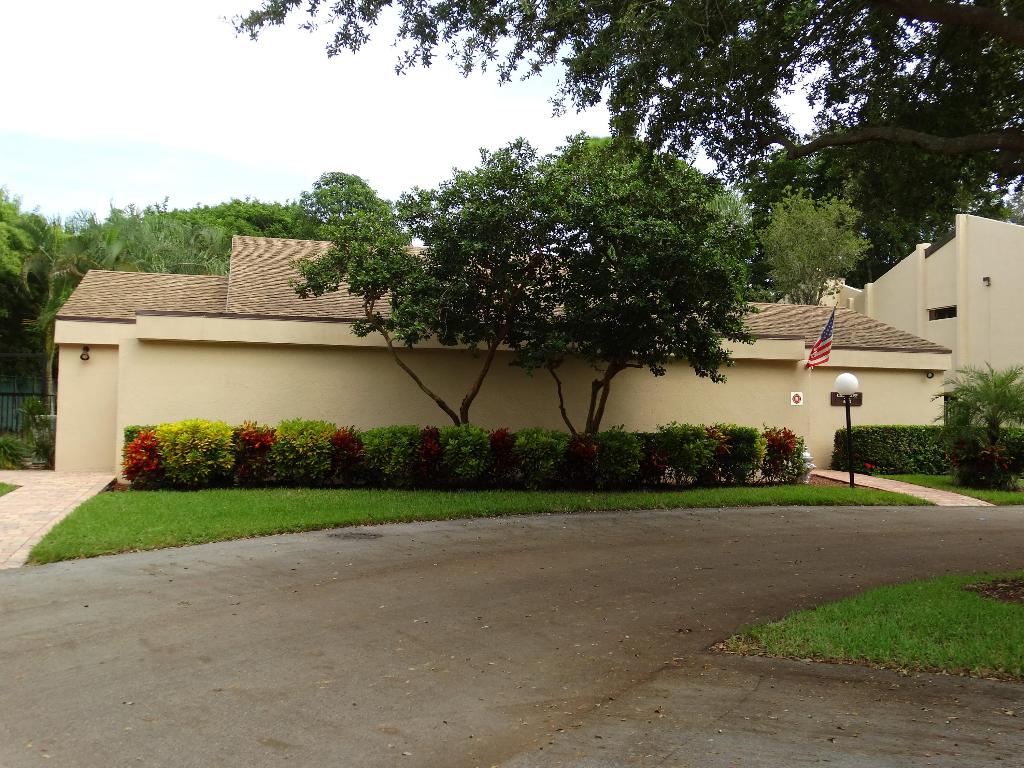 WOODHAVEN EAST CONDO - Residential