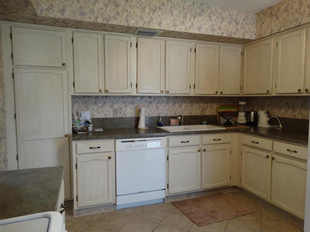 WOODHAVEN EAST CONDO - Residential