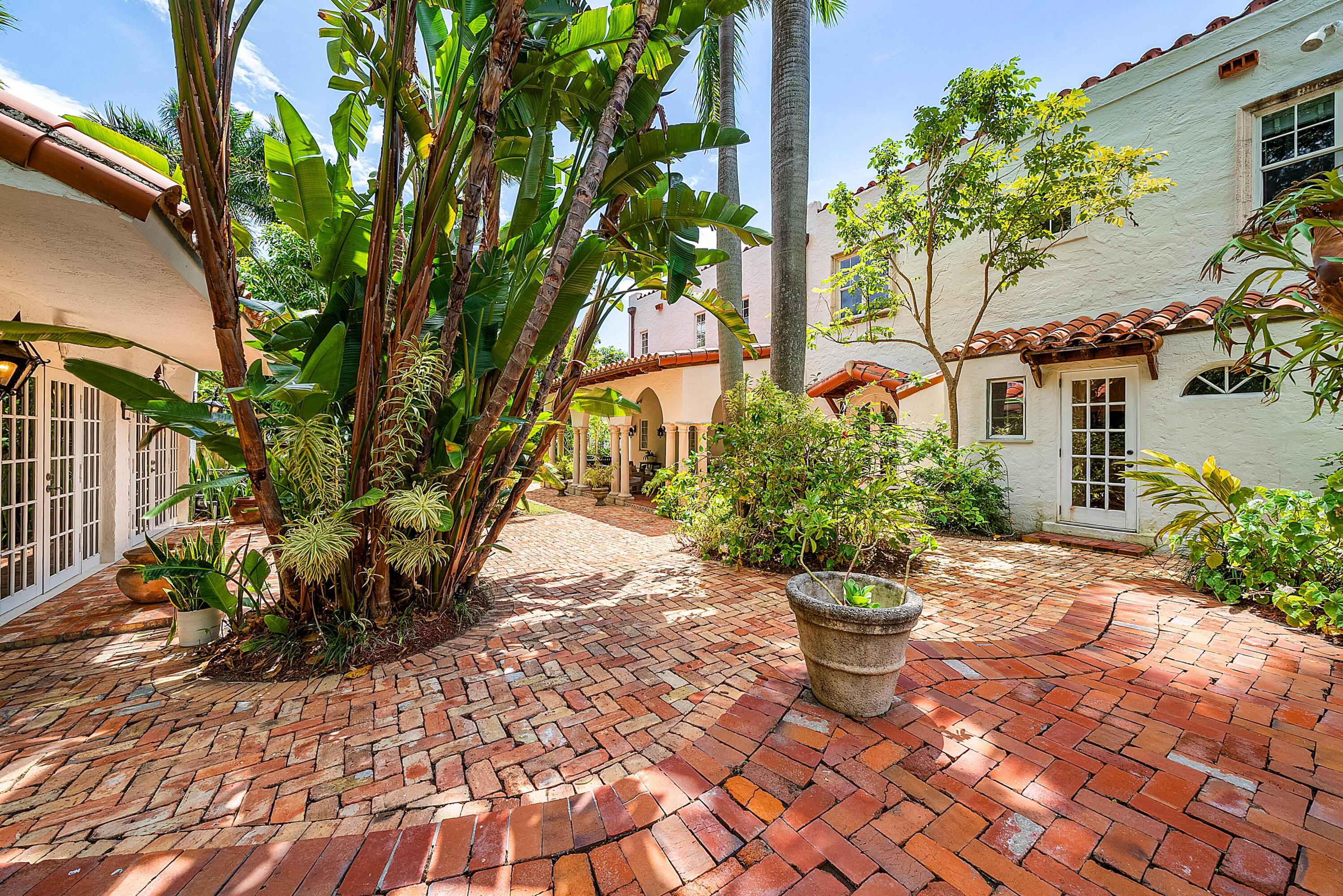 EL CID - Residential