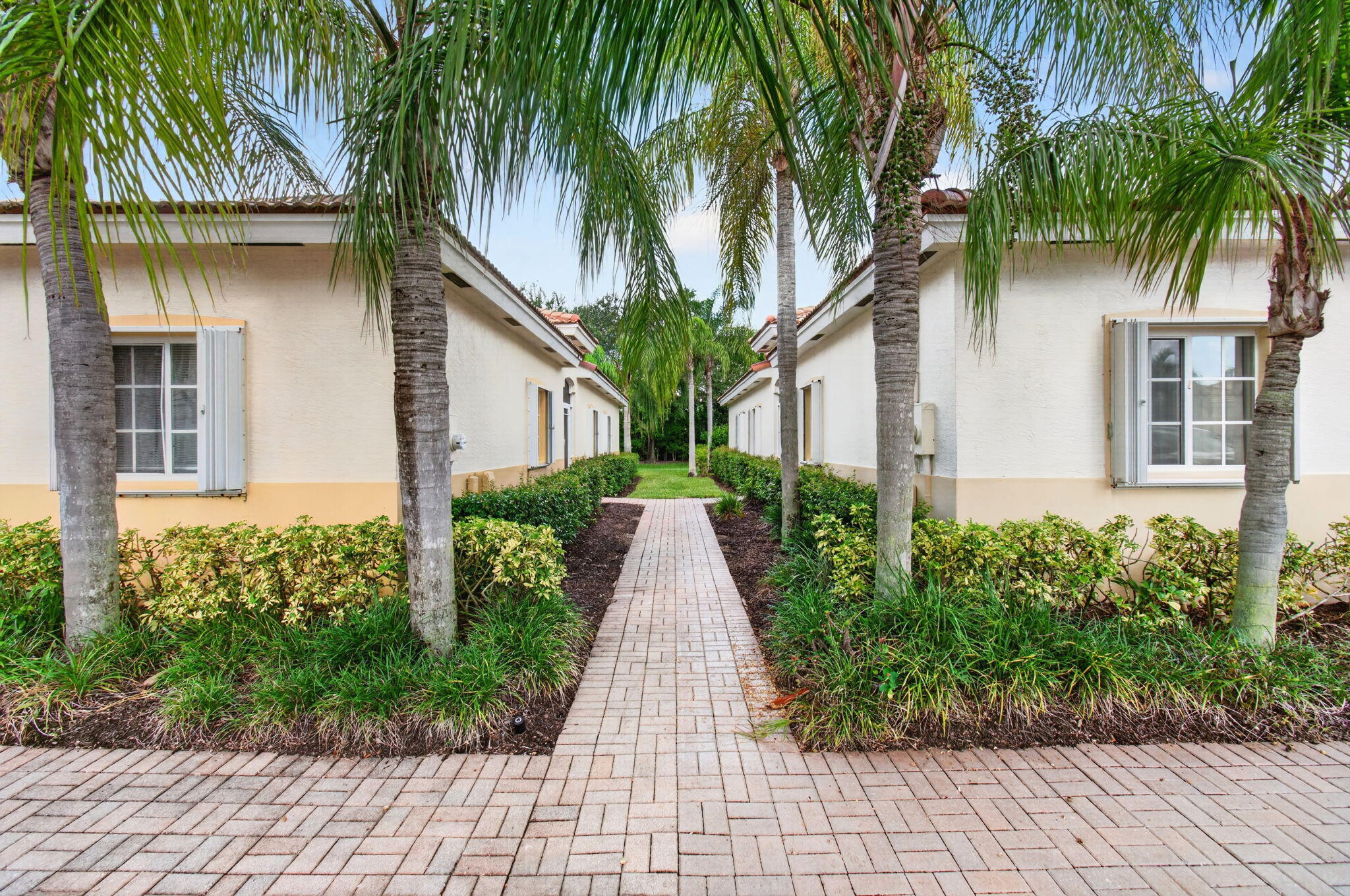 2323 WINDJAMMER Way