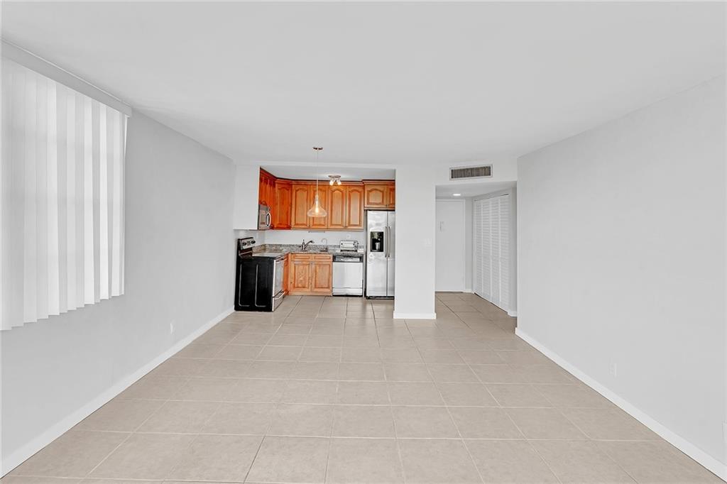 Rio Espana - Residential