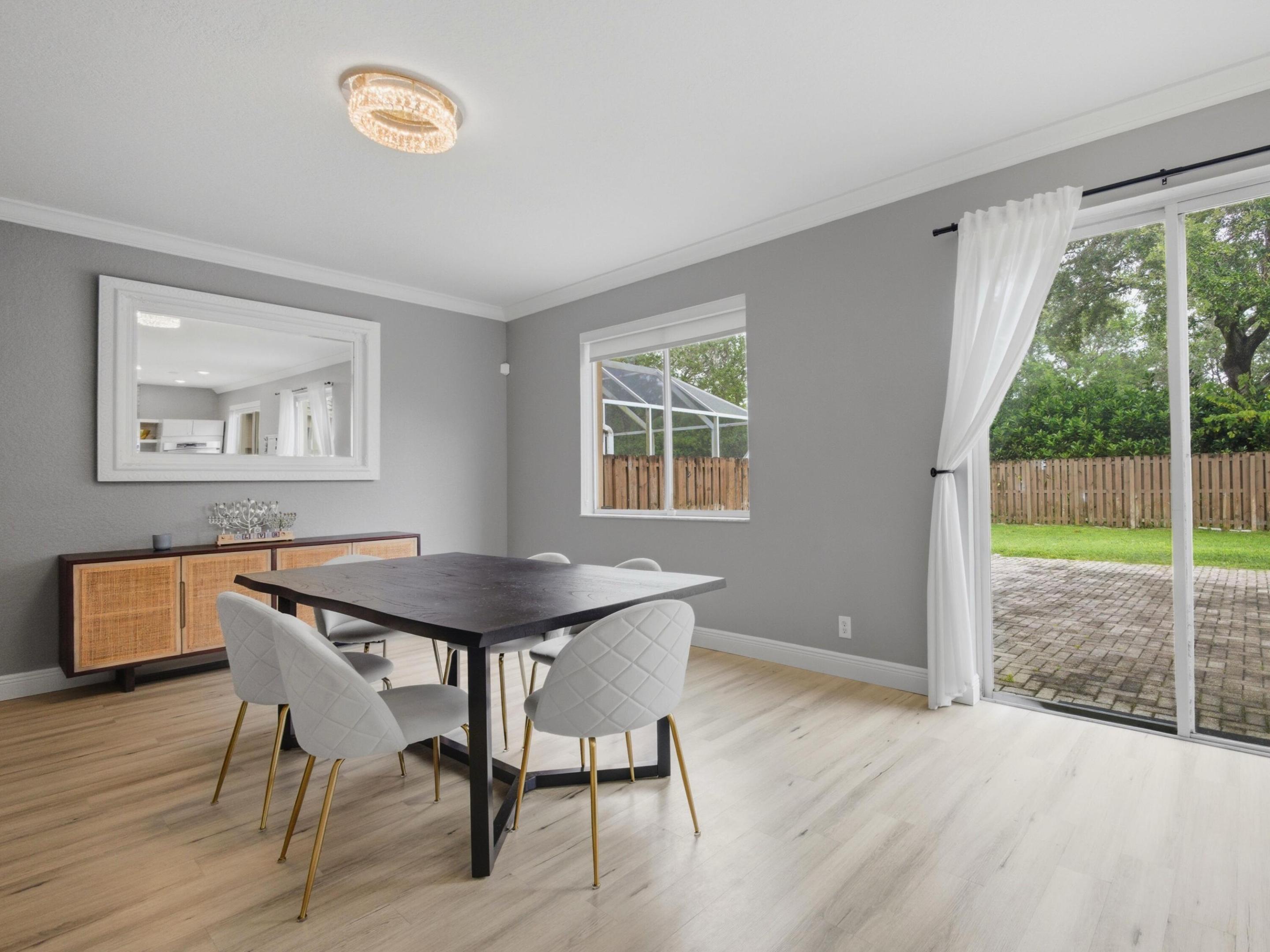 BANYAN TRAILS - Residential