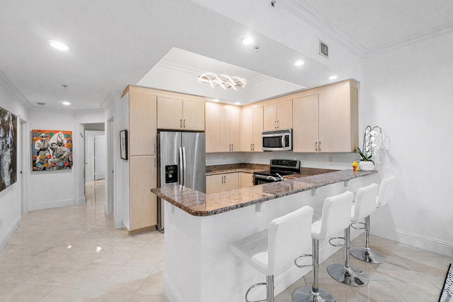 701 S Olive Avenue 928