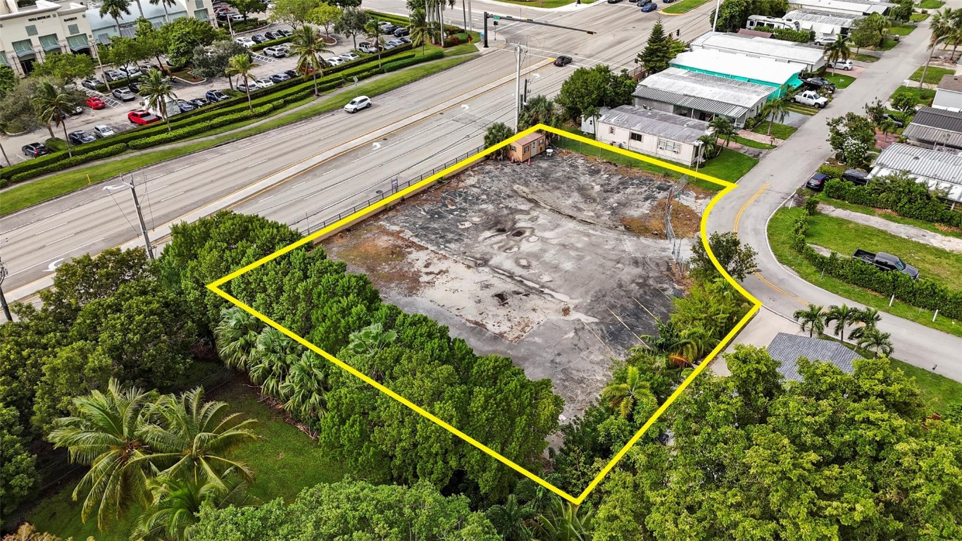 Sunshine City 76-34 B - Land