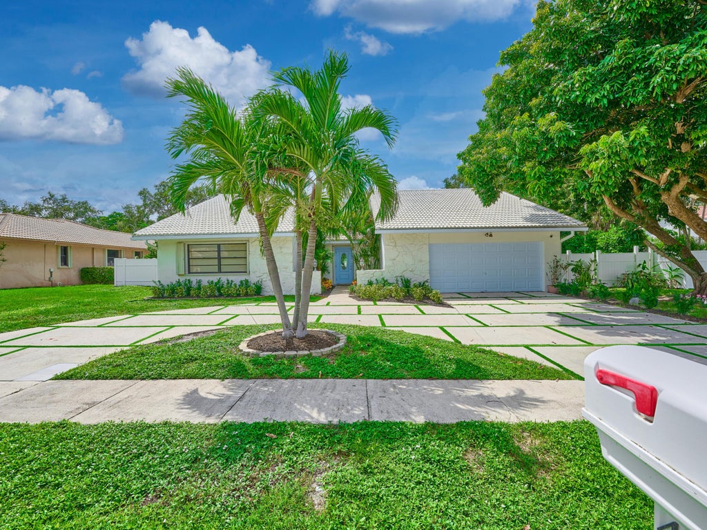 Photo of 410 NW 53RD Street, Boca Raton, FL 33487 (MLS # B26083289)