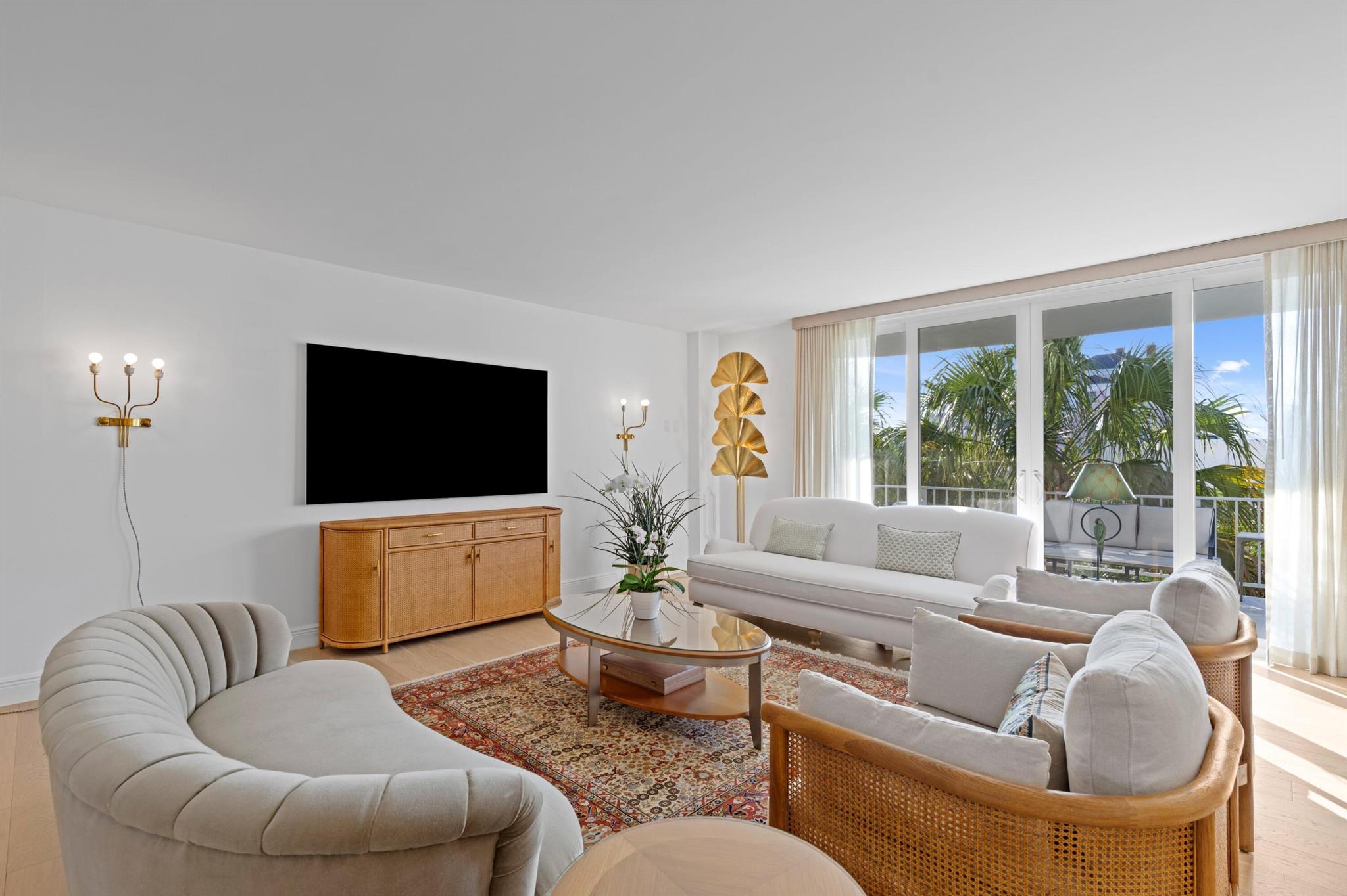 WINTHROP HOUSE COND DECL - Residential