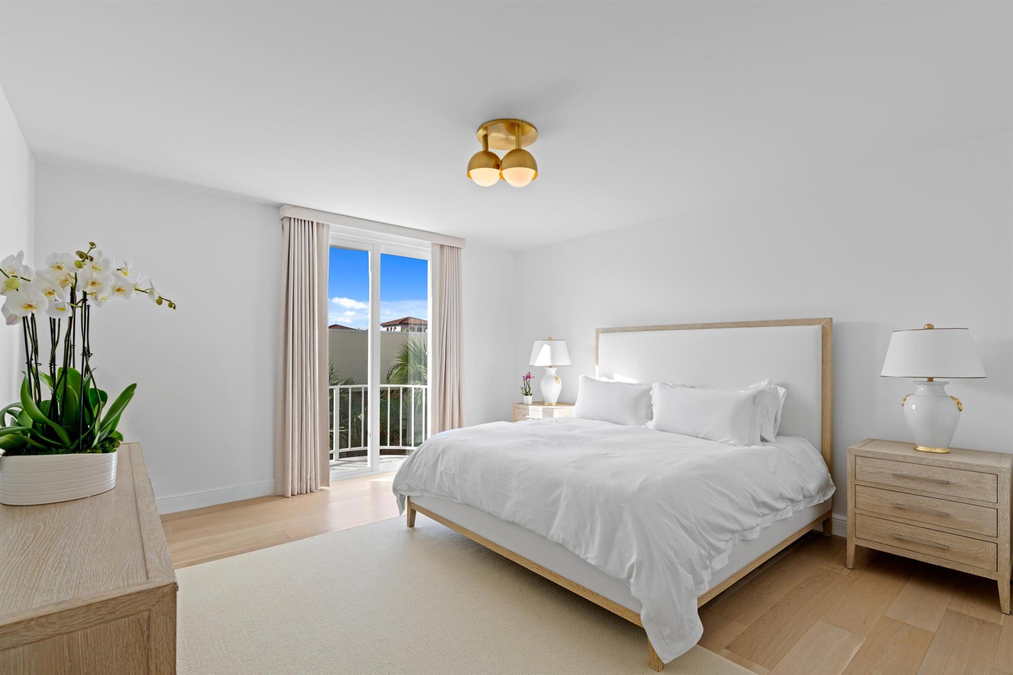 WINTHROP HOUSE COND DECL - Residential