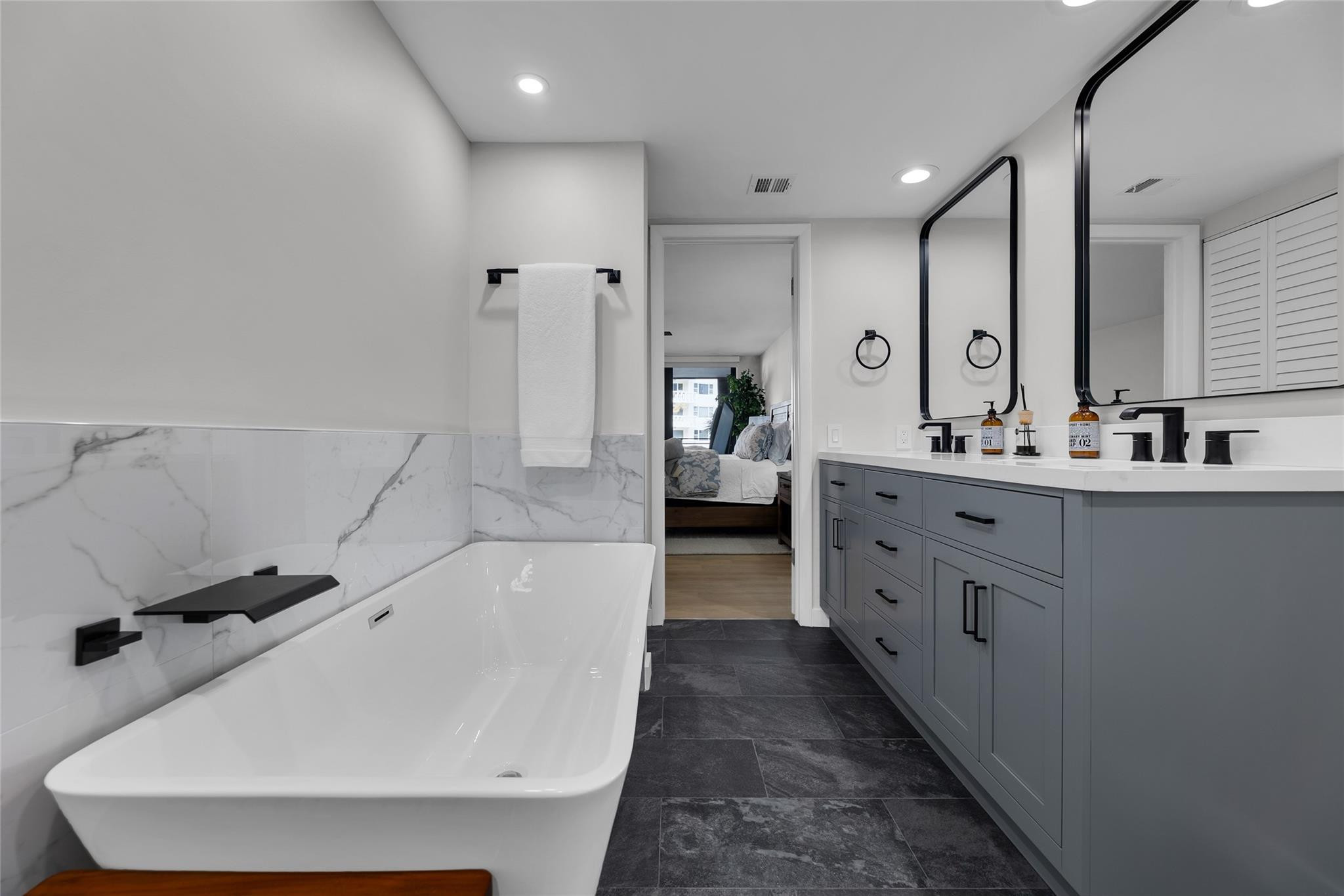 The Overlook Condo - Residential