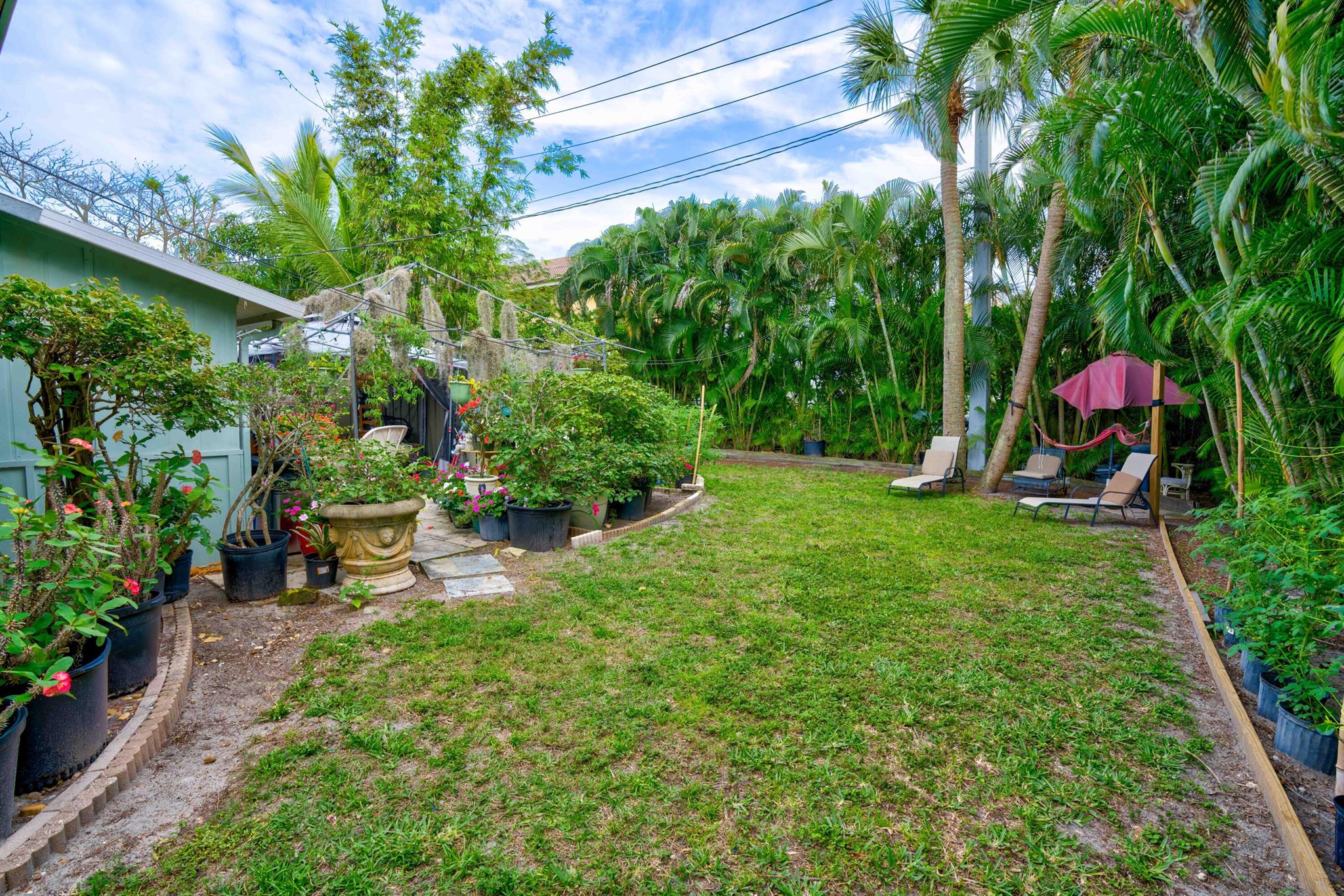 EASTVIEW MANOR - Residential Income