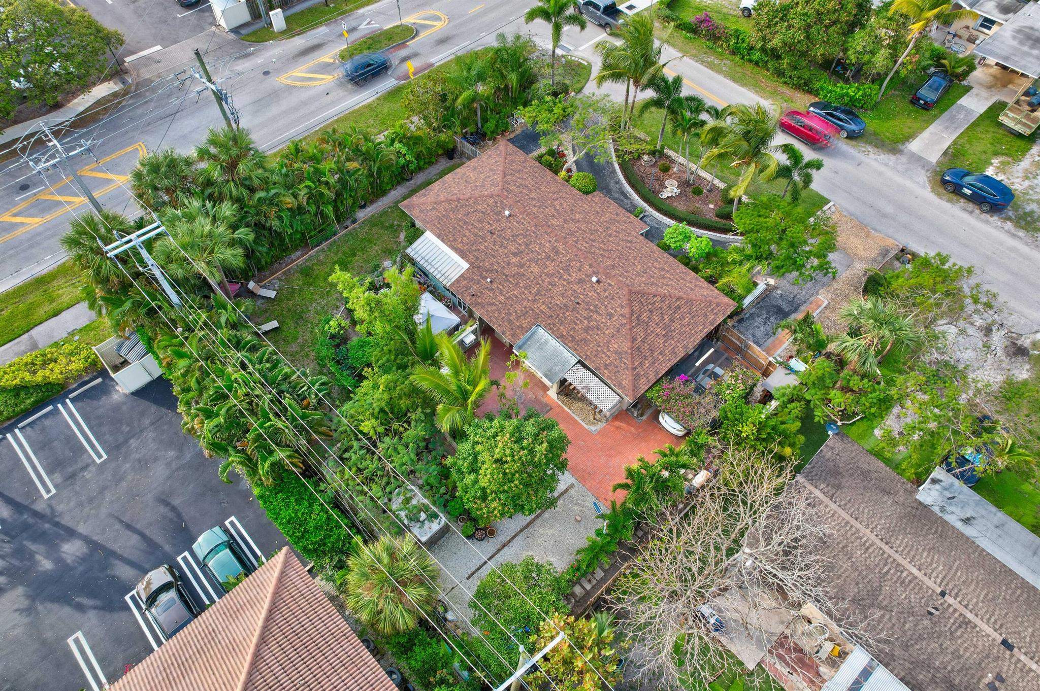 EASTVIEW MANOR - Residential Income