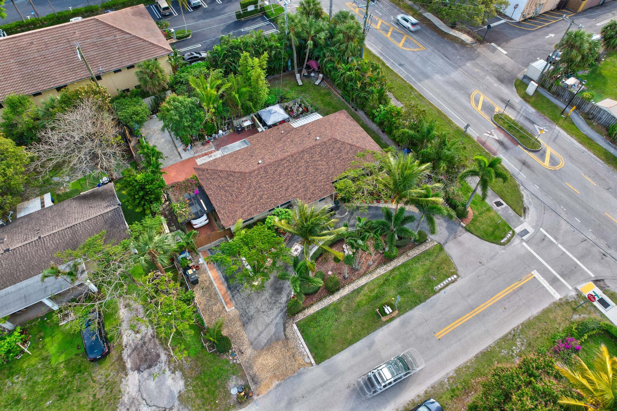 EASTVIEW MANOR - Residential Income