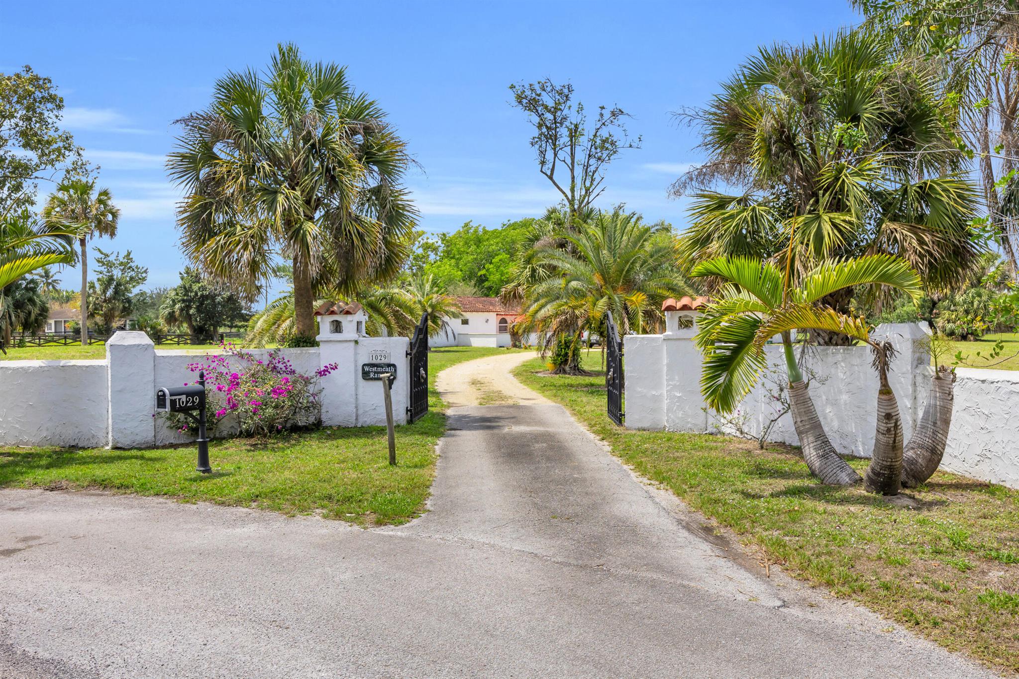 FOX TRAIL - Residential