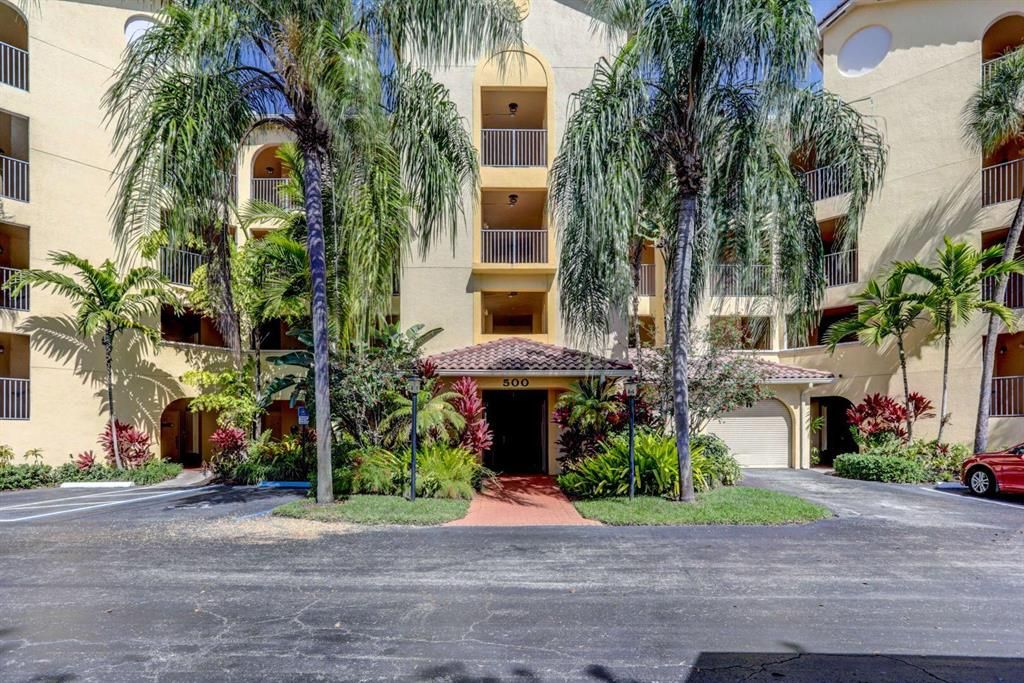 Photo of 500 Uno Lago Drive #102, Juno Beach, FL 33408 (MLS # R10681848)