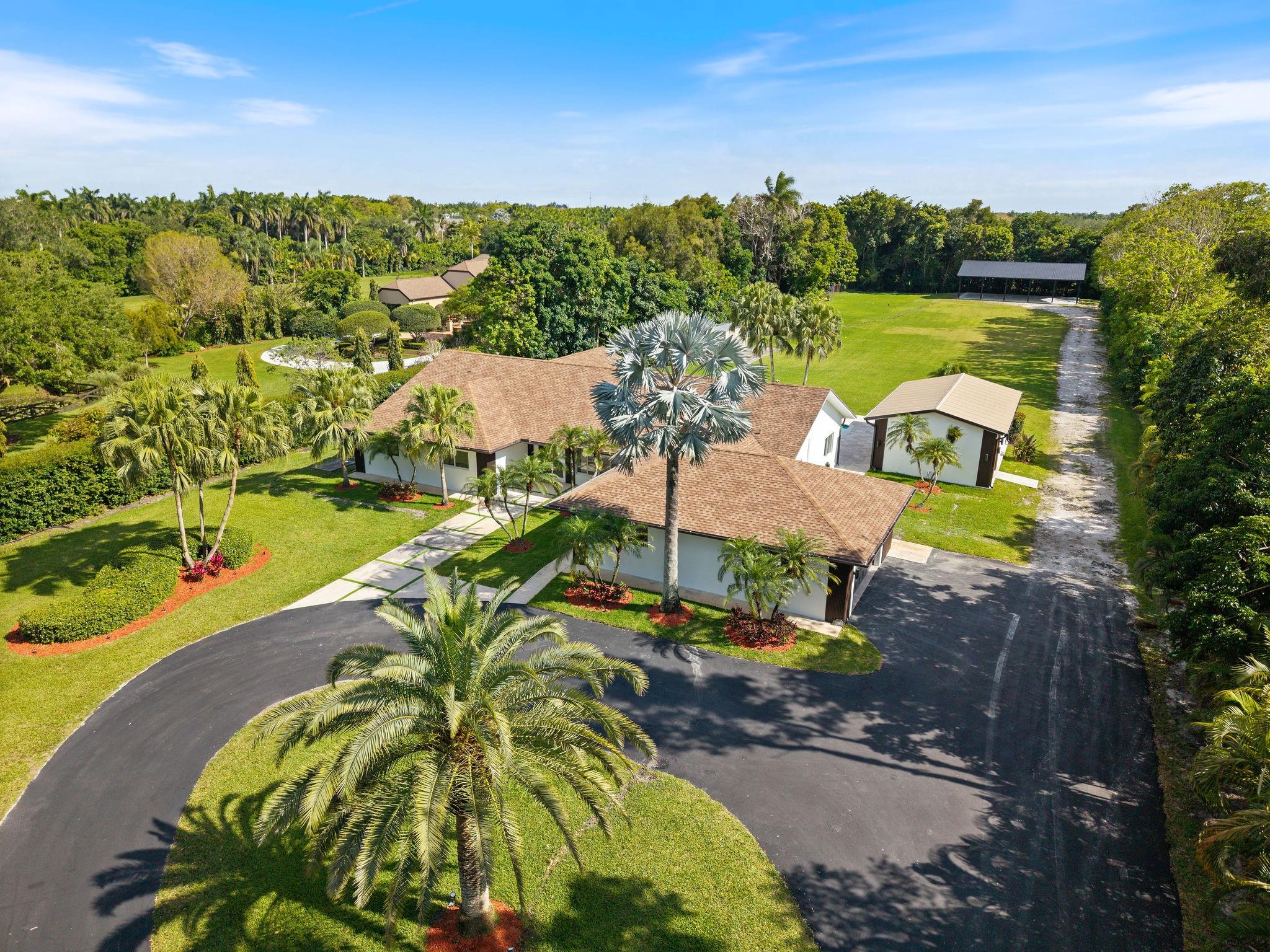 SUNSHINE RANCHES - Residential
