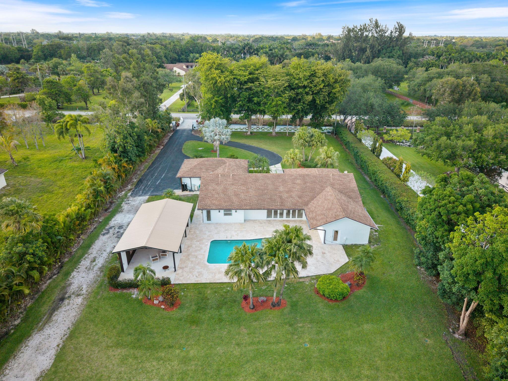 SUNSHINE RANCHES - Residential