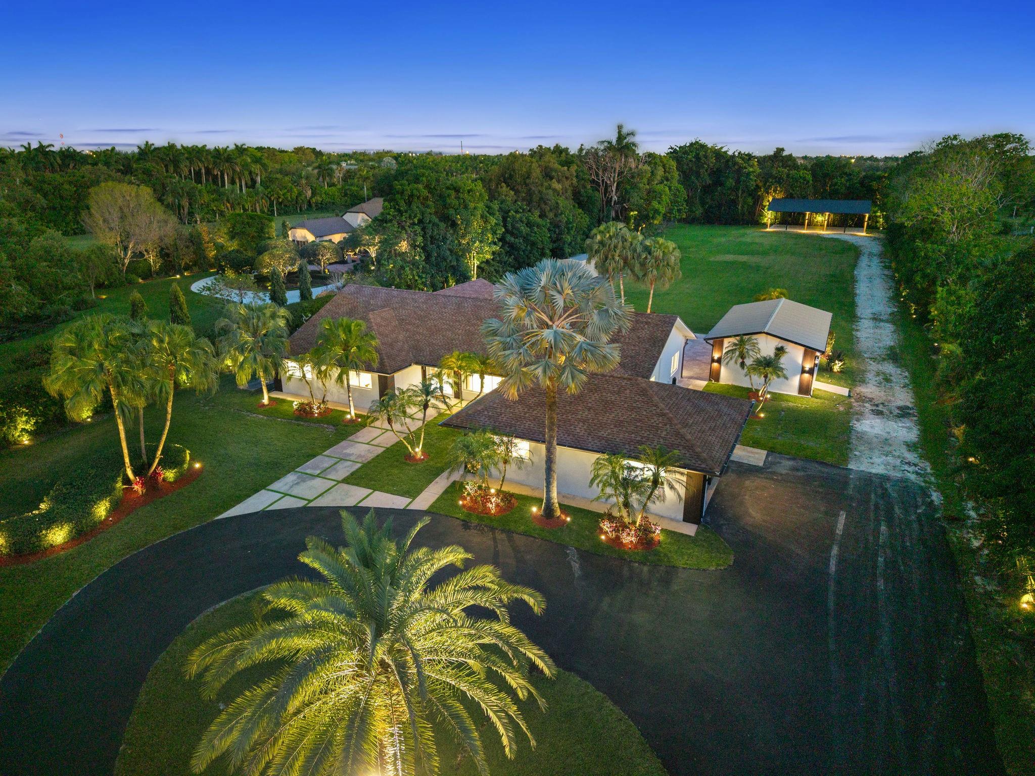 SUNSHINE RANCHES - Residential