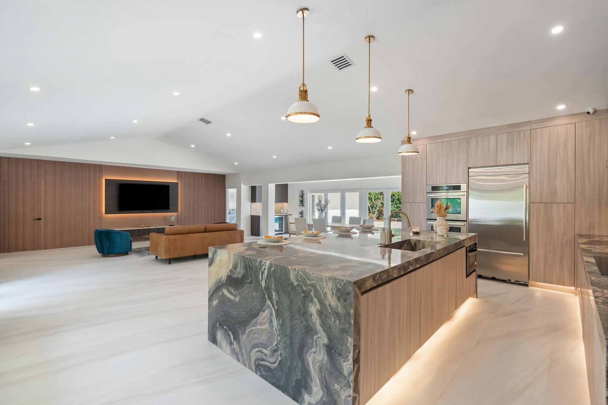 SUNSHINE RANCHES - Residential