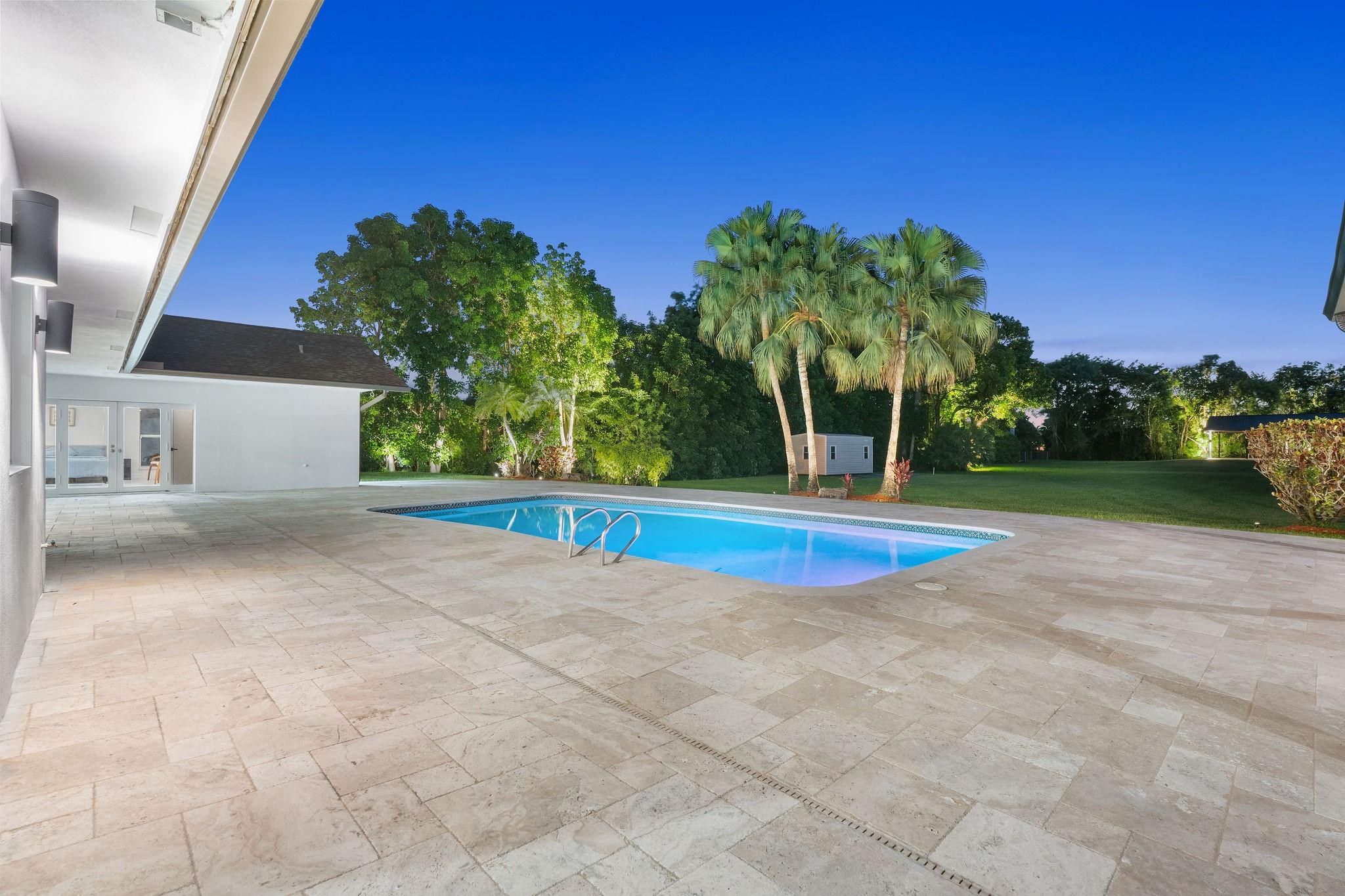SUNSHINE RANCHES - Residential