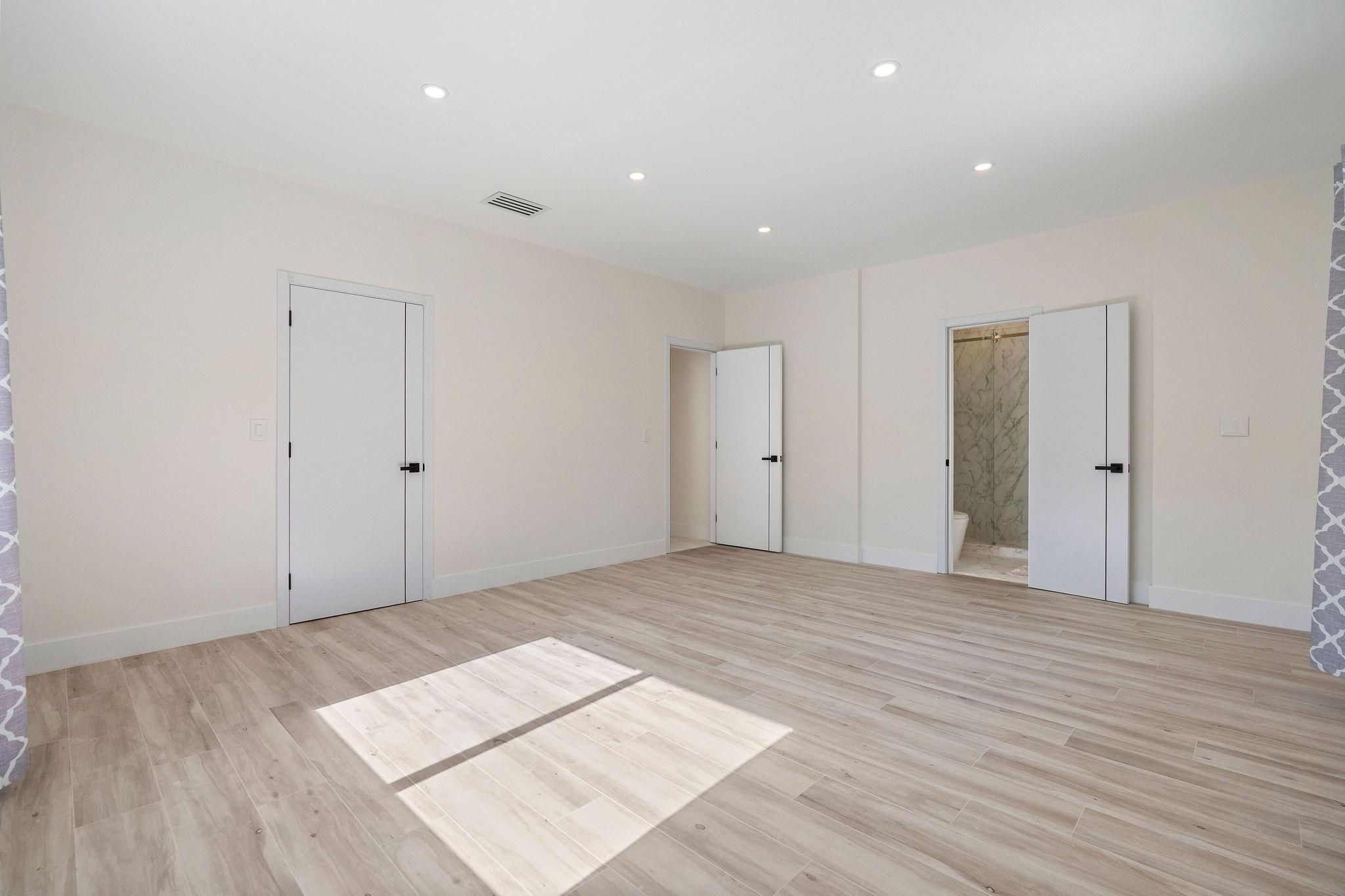 SUNSHINE RANCHES - Residential