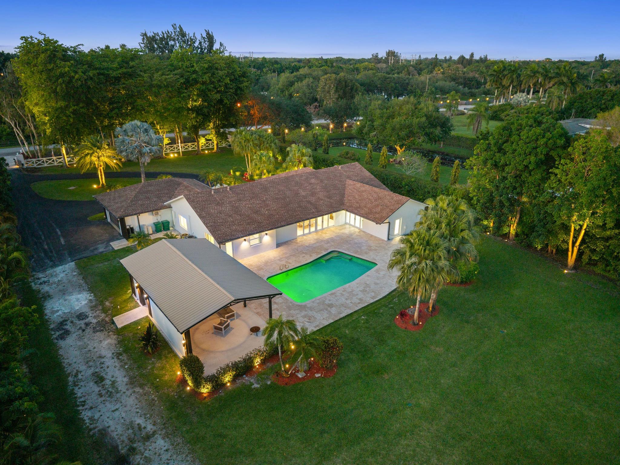 SUNSHINE RANCHES - Residential