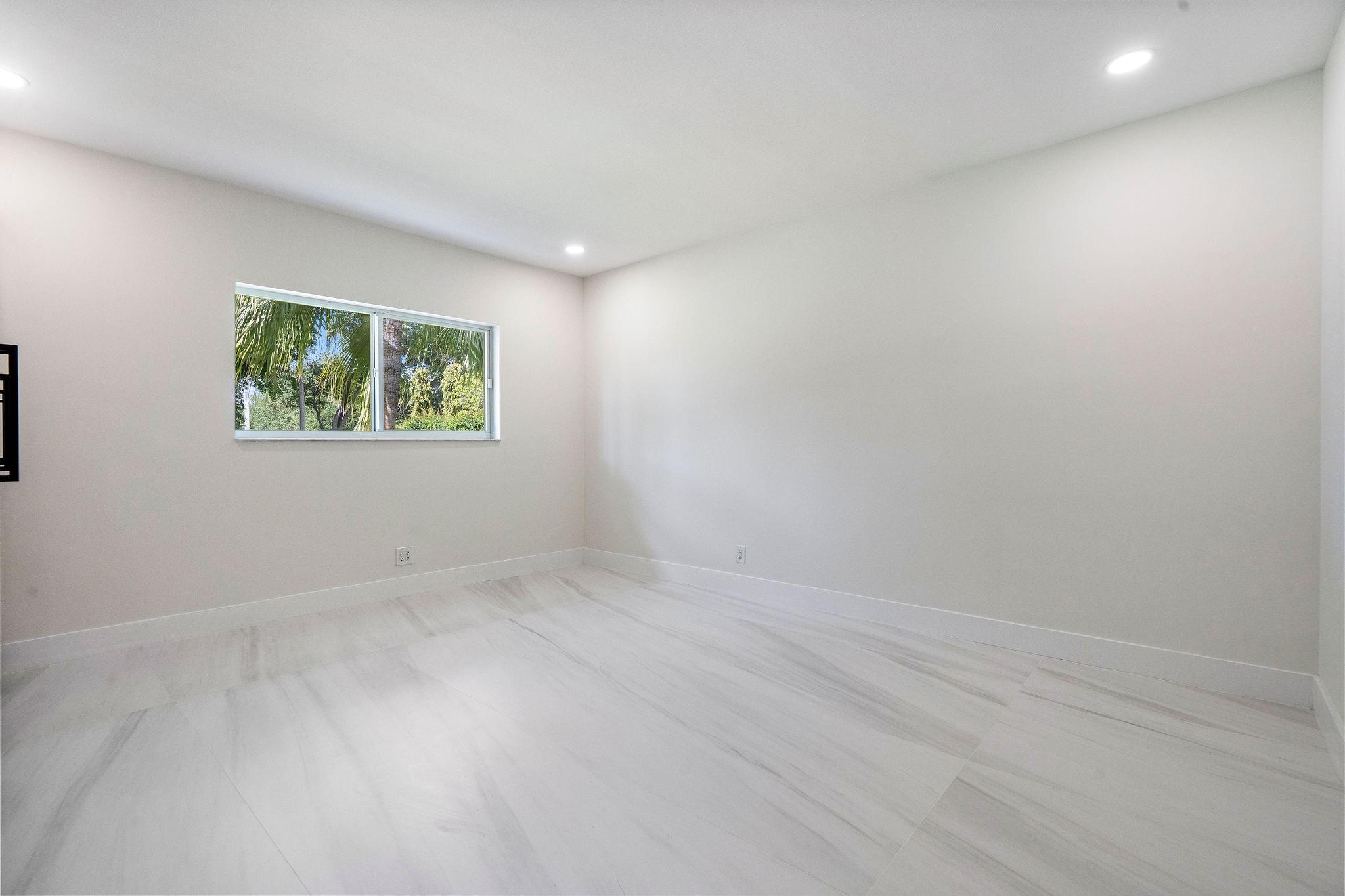 SUNSHINE RANCHES - Residential