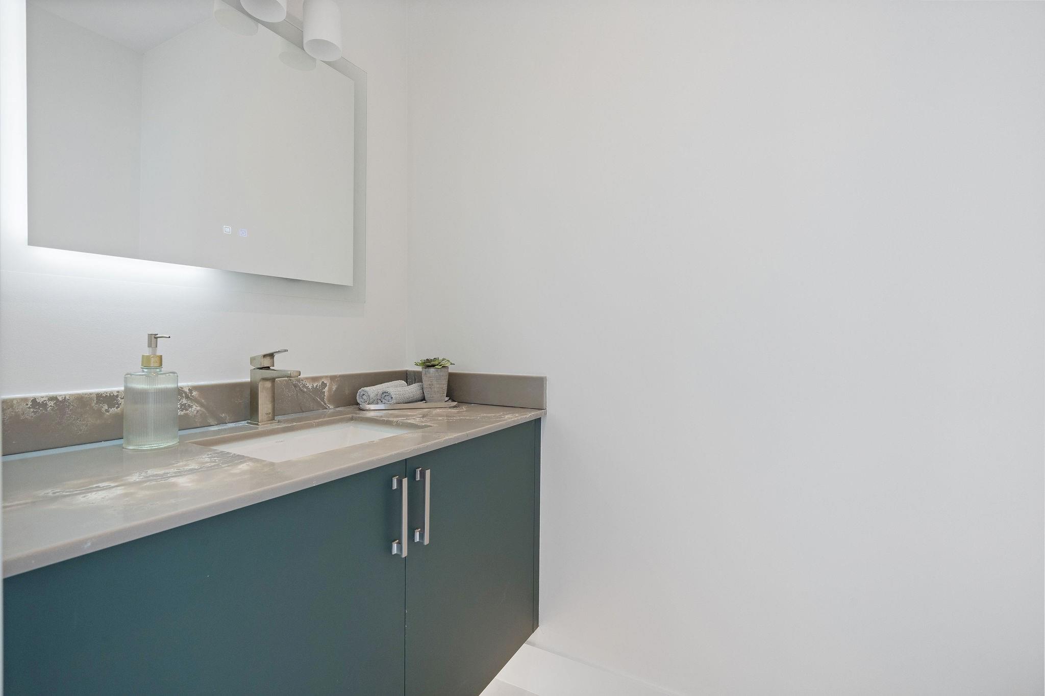 SUNSHINE RANCHES - Residential