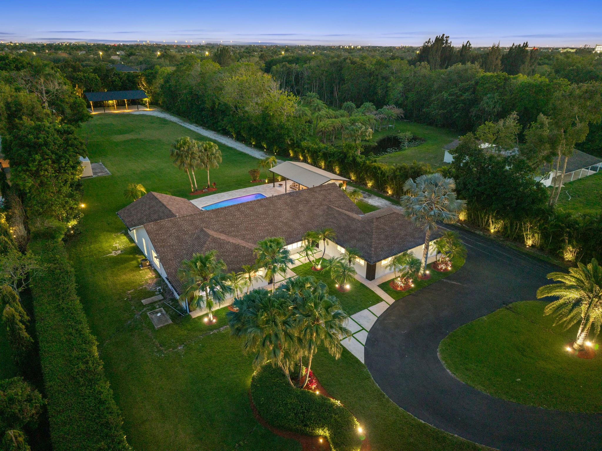 SUNSHINE RANCHES - Residential