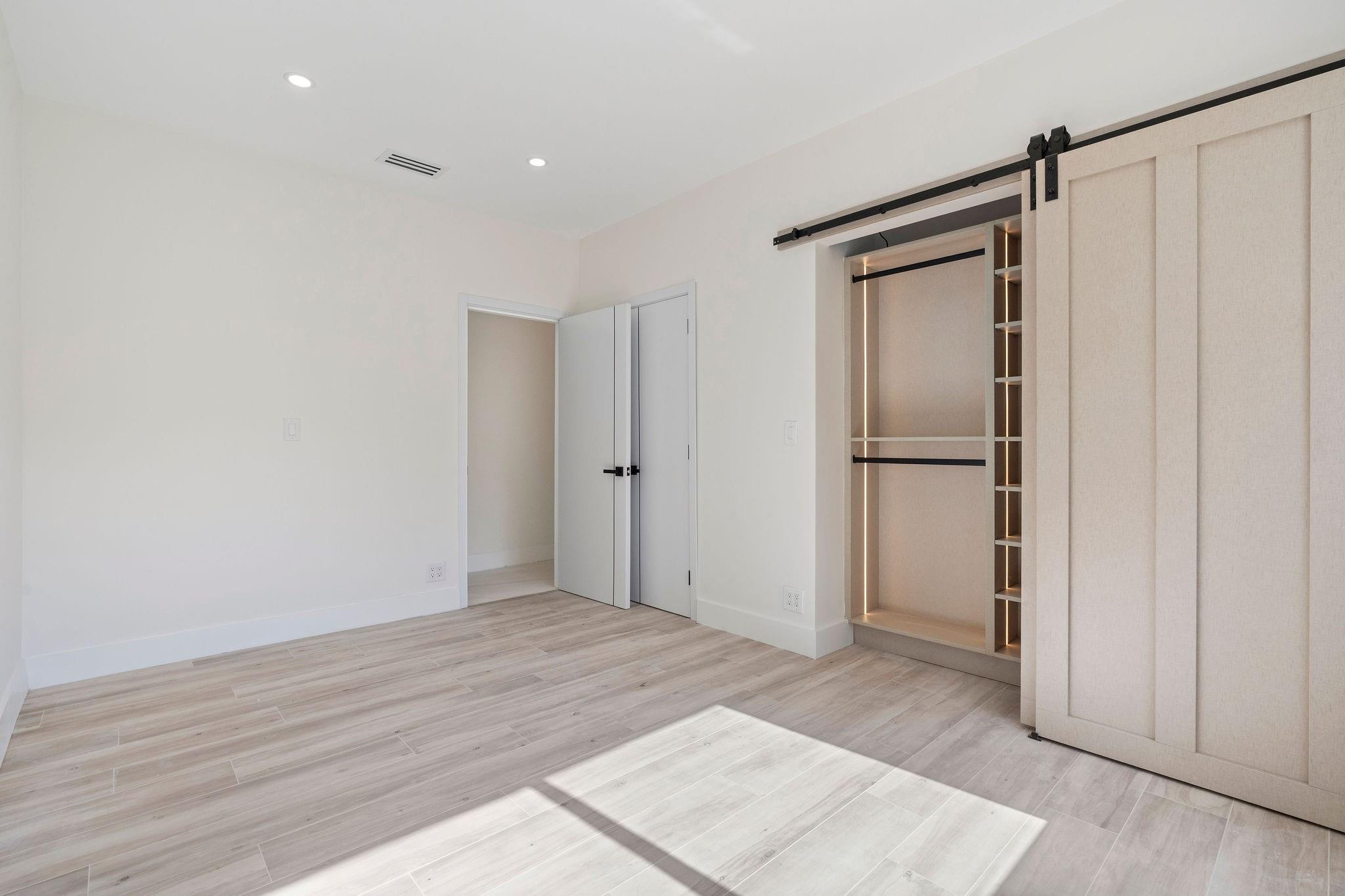 SUNSHINE RANCHES - Residential
