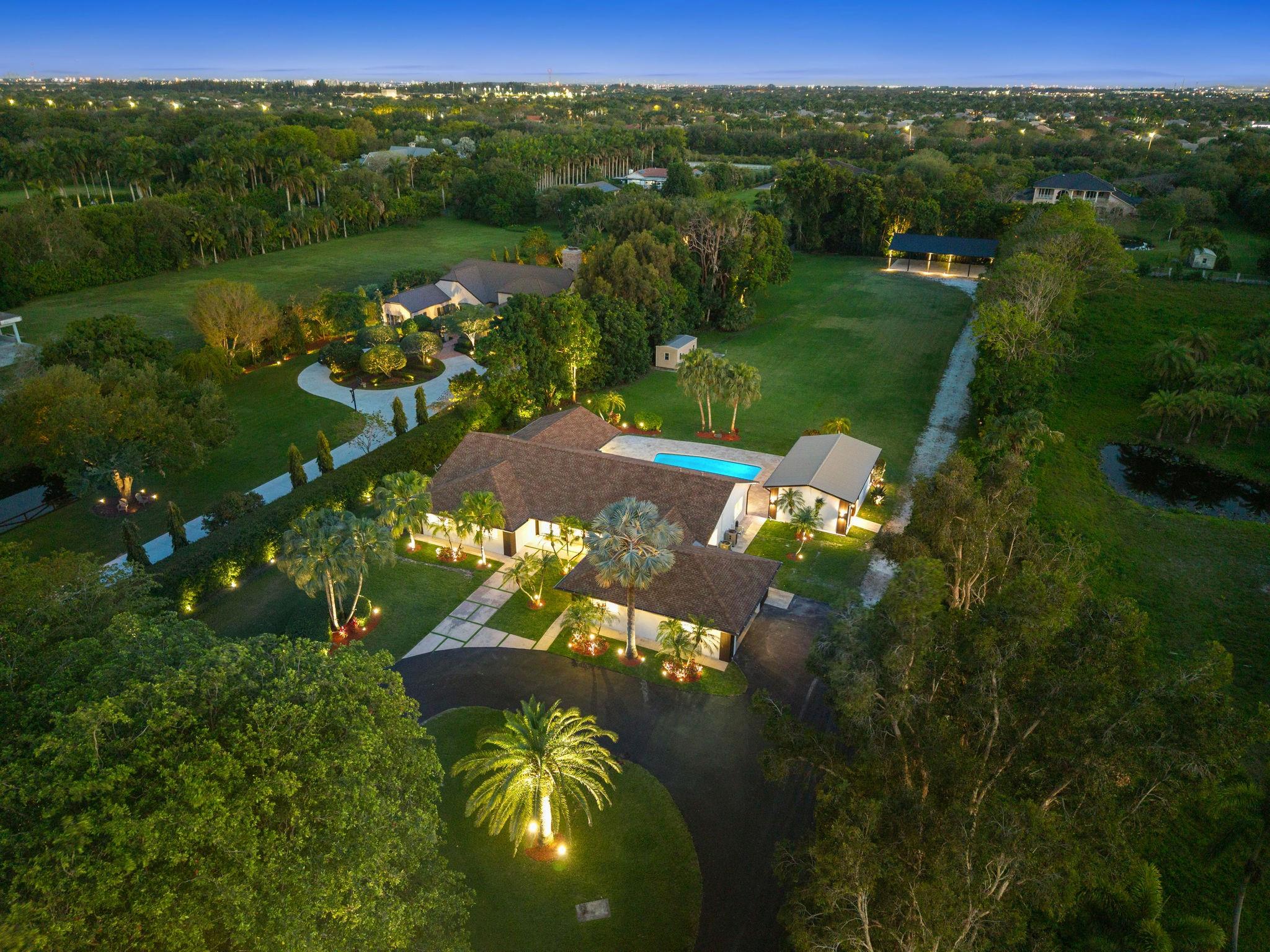 SUNSHINE RANCHES - Residential