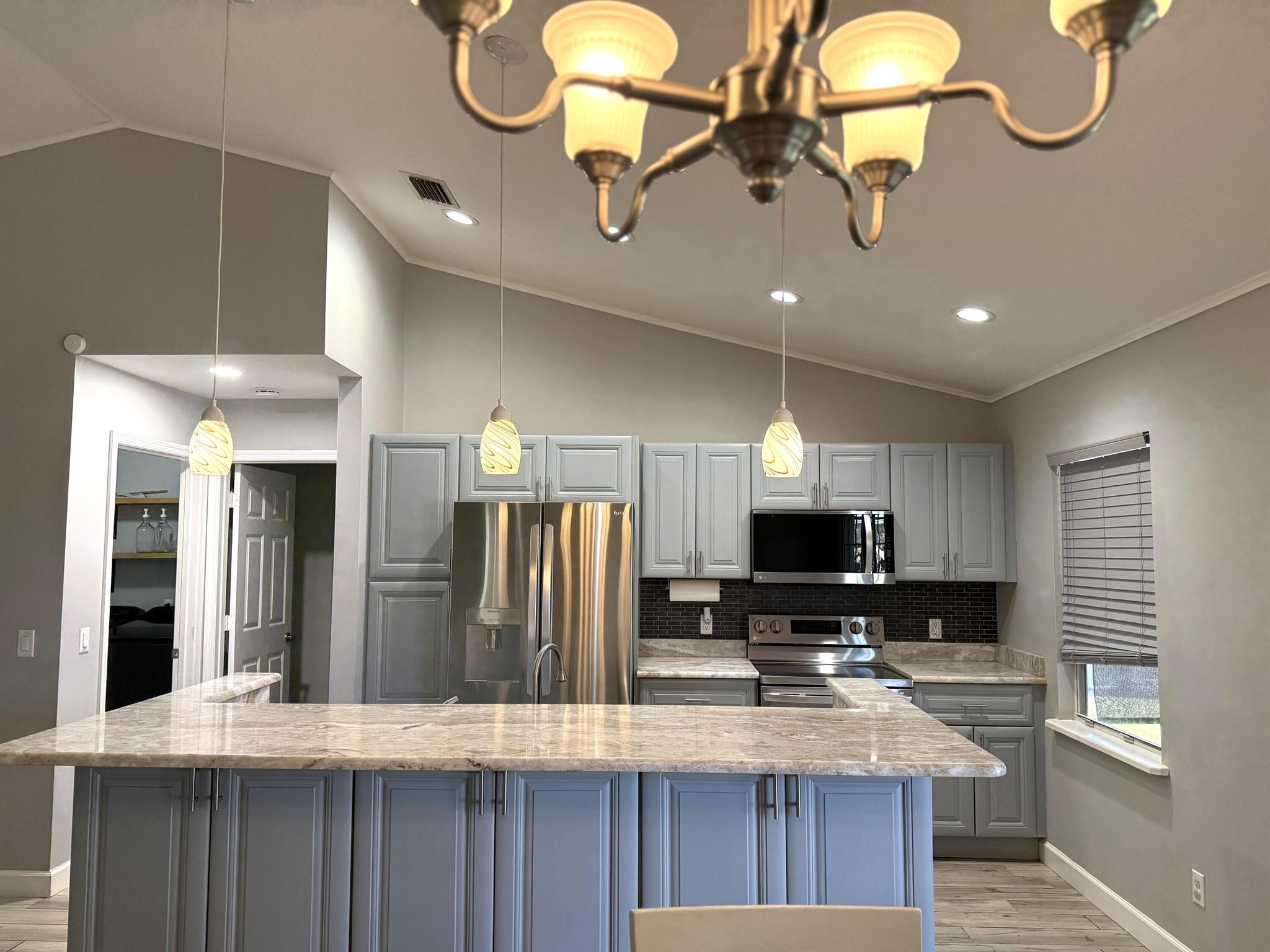 VERO BEACH HIGHLANDS - Residential