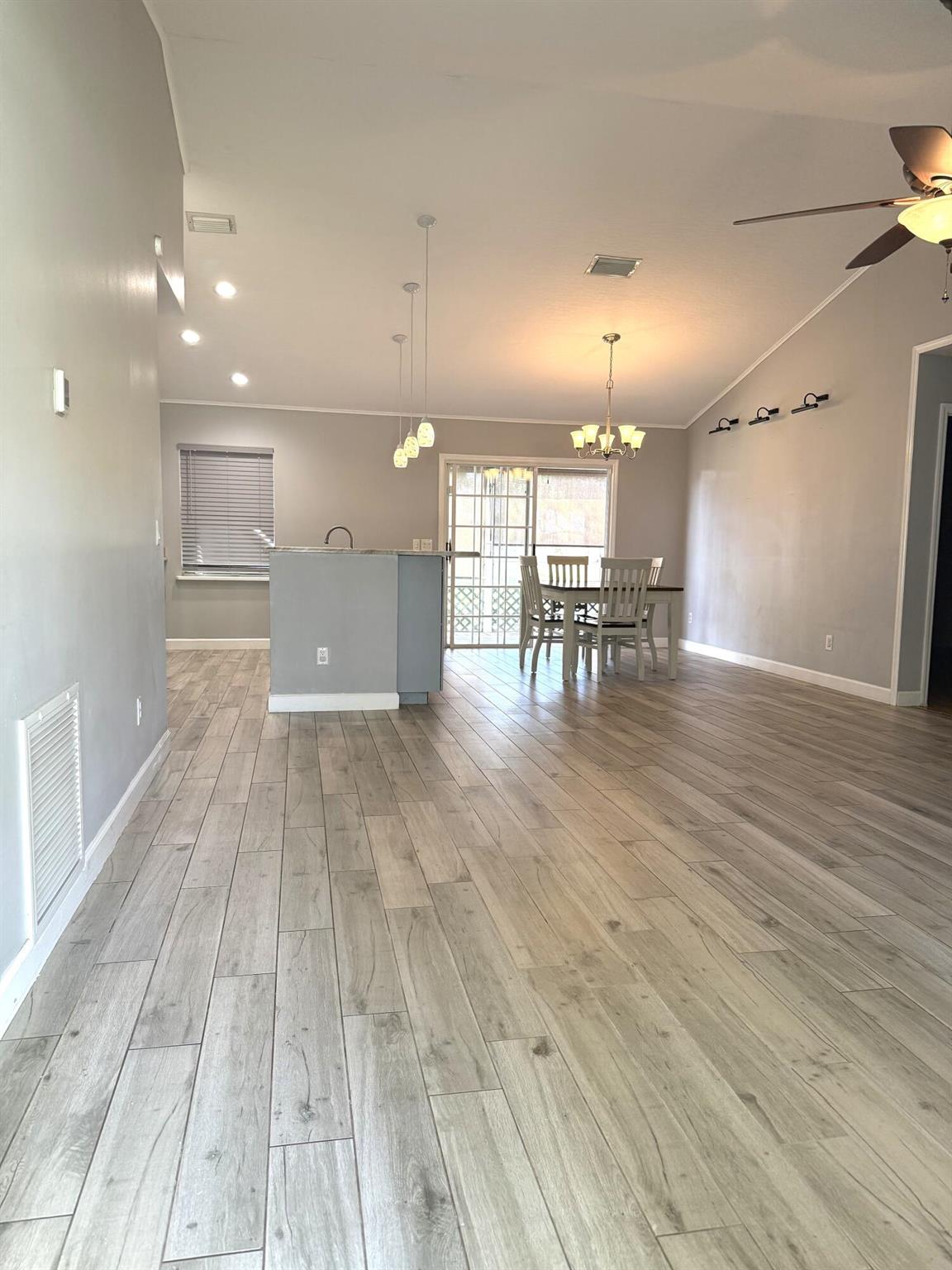 VERO BEACH HIGHLANDS - Residential