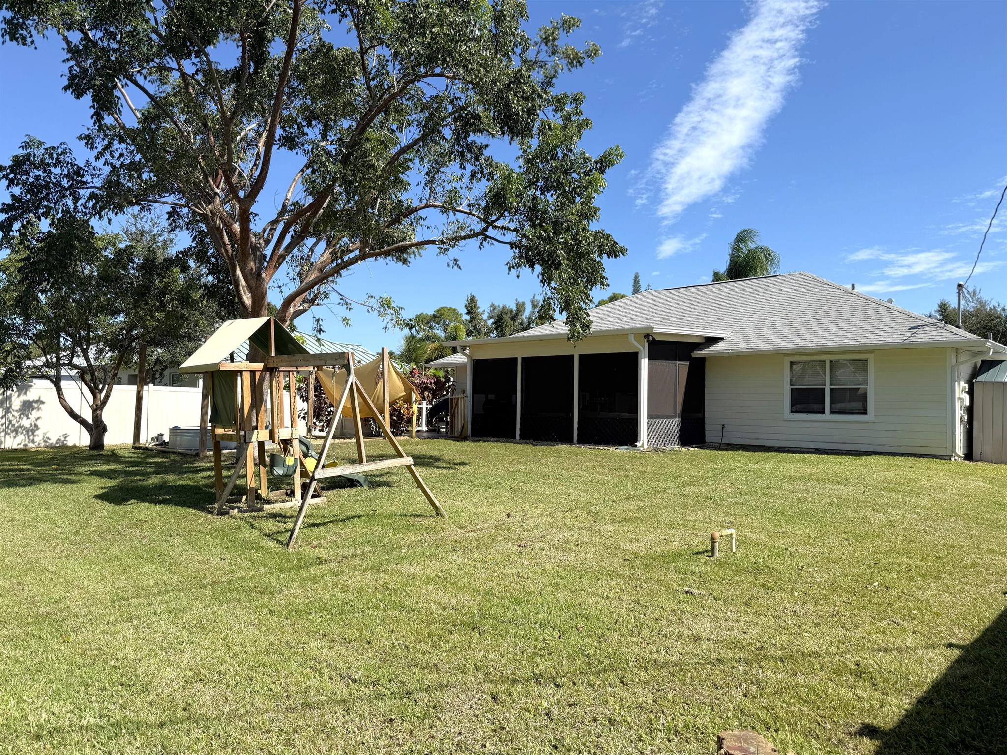 VERO BEACH HIGHLANDS - Residential