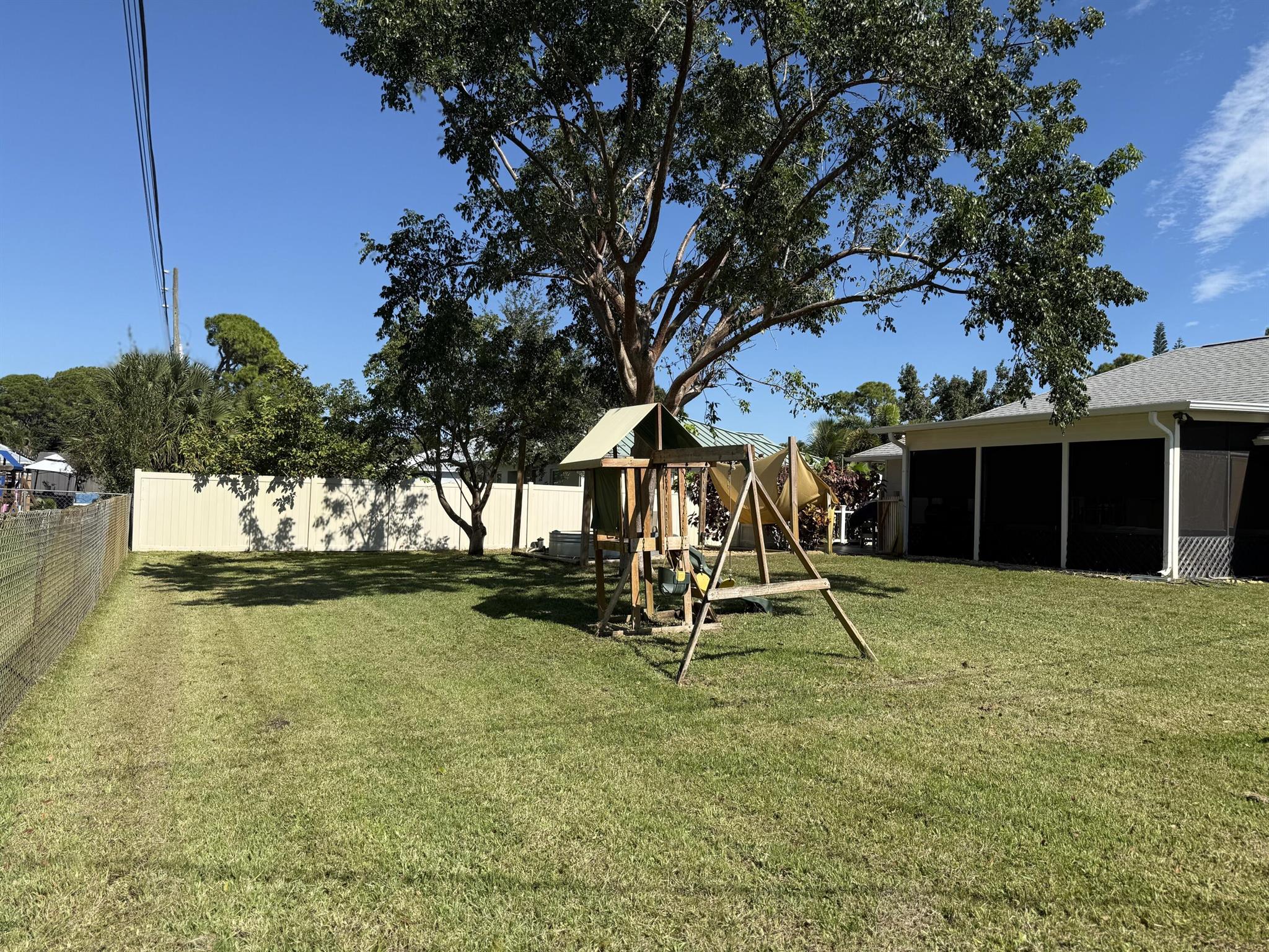 VERO BEACH HIGHLANDS - Residential