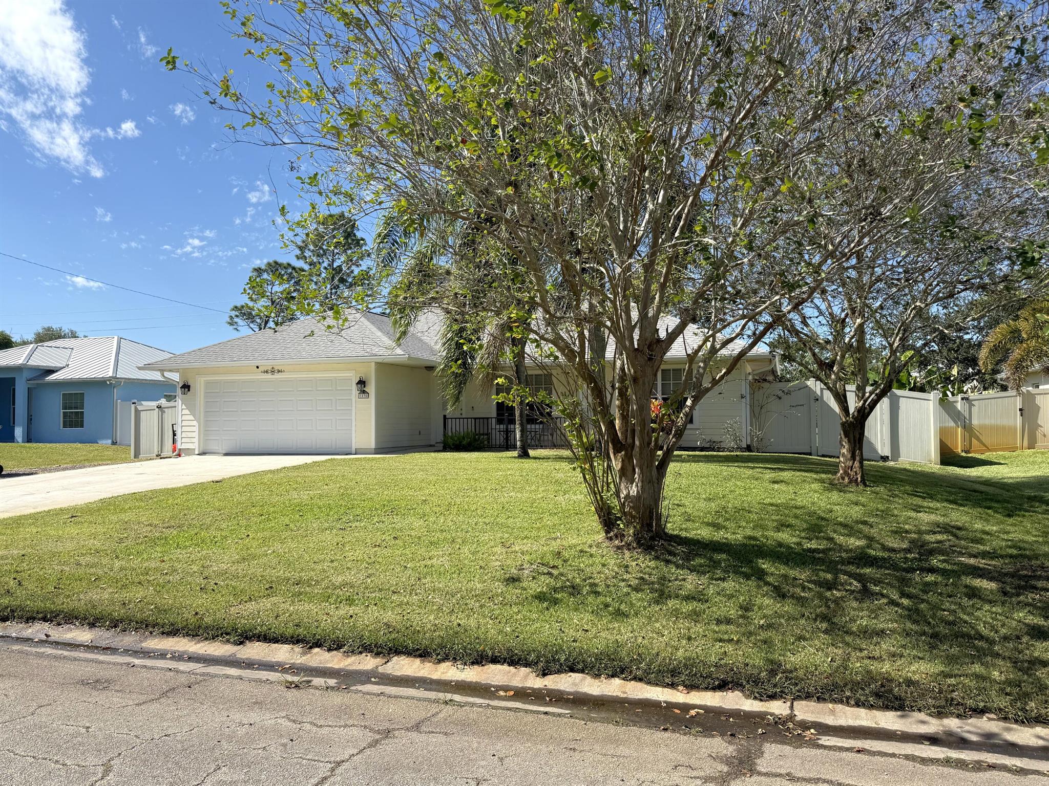 VERO BEACH HIGHLANDS - Residential