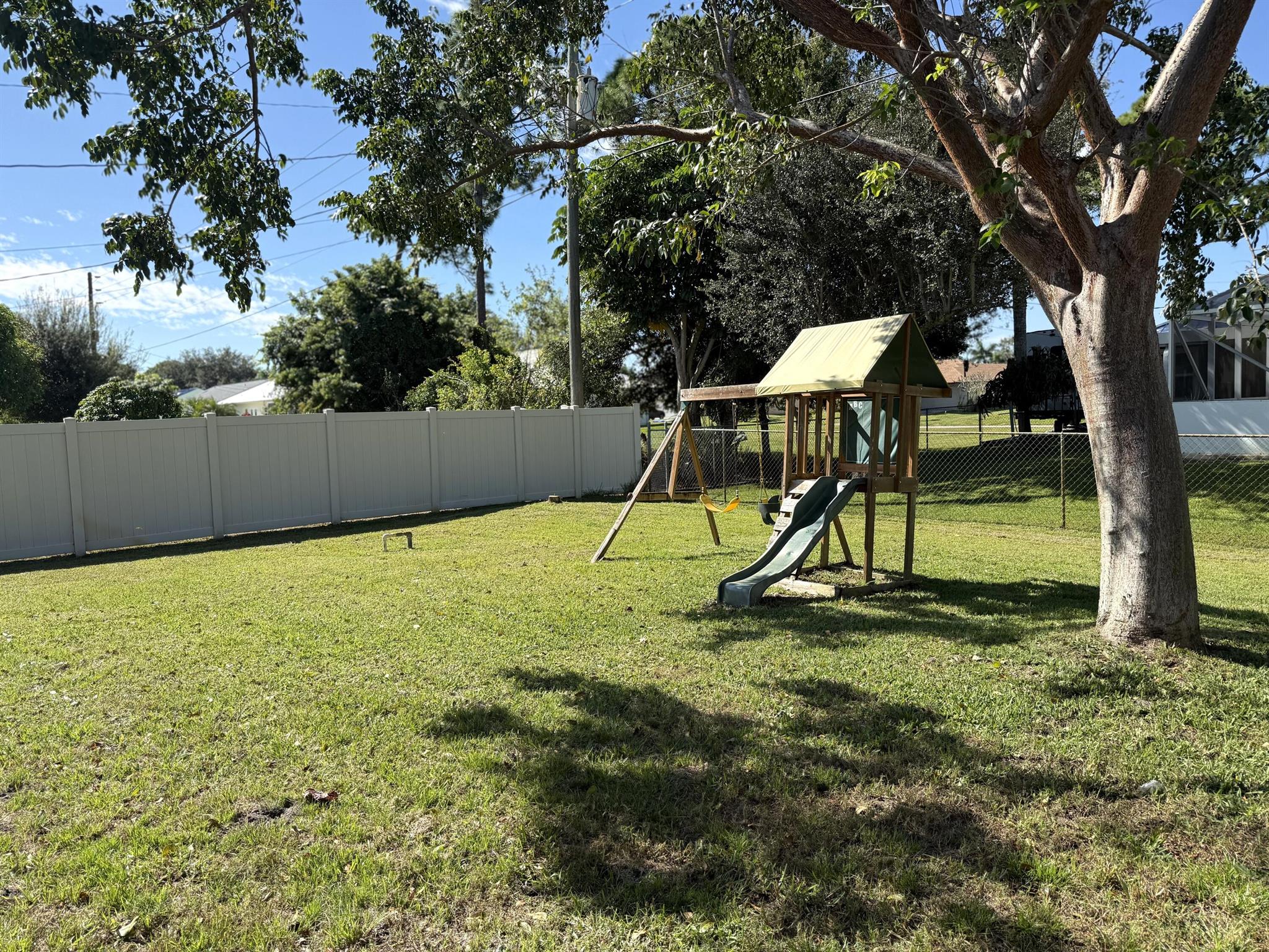 VERO BEACH HIGHLANDS - Residential