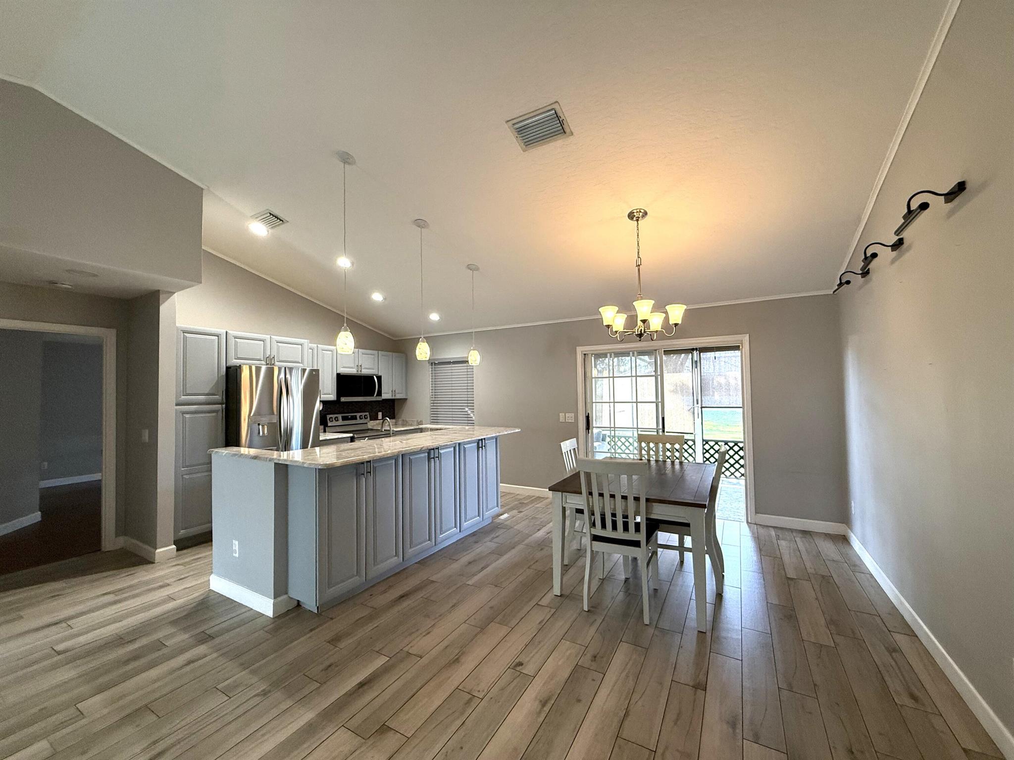 VERO BEACH HIGHLANDS - Residential