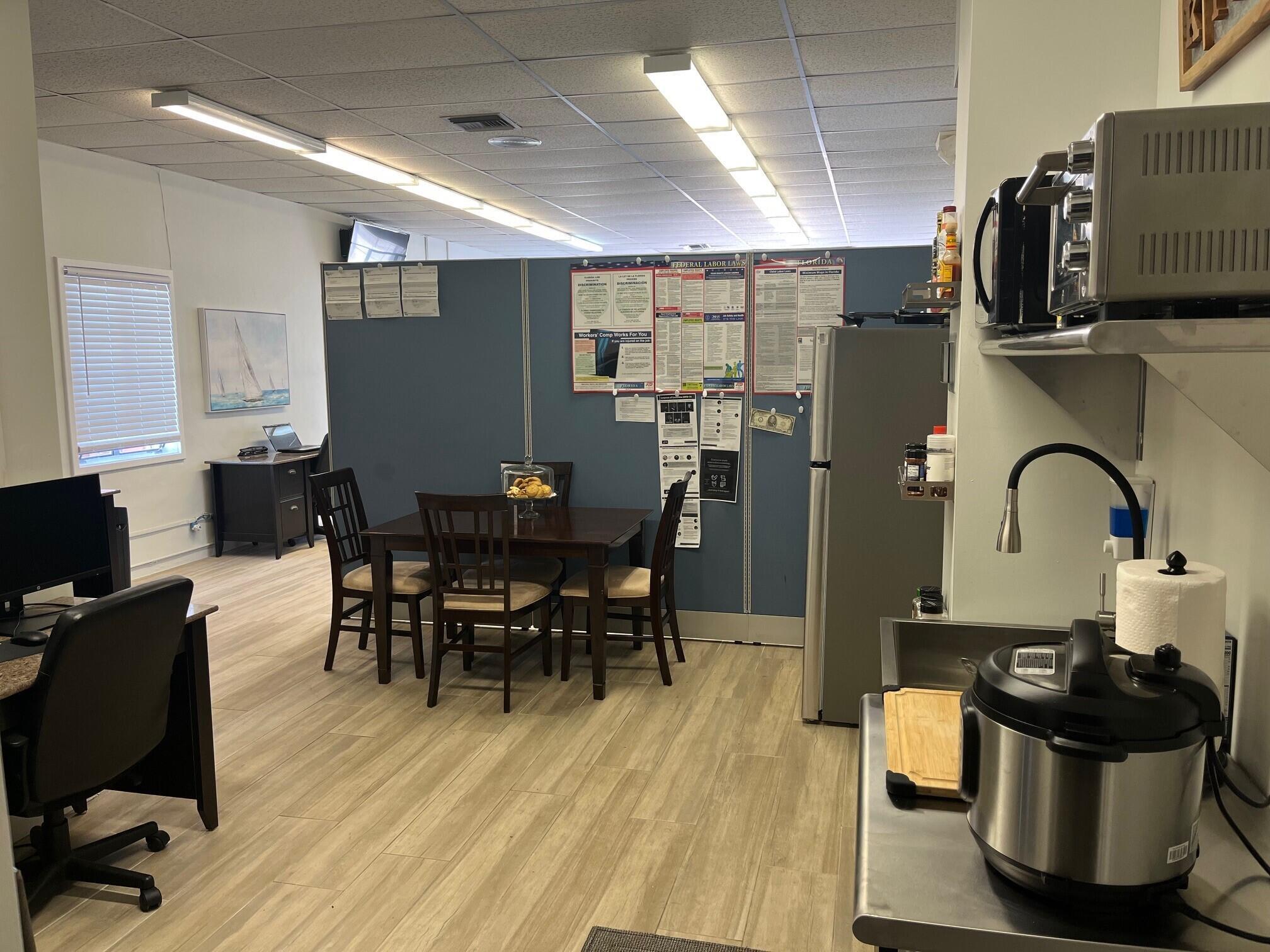 CRESTWOOD - Commercial Sale