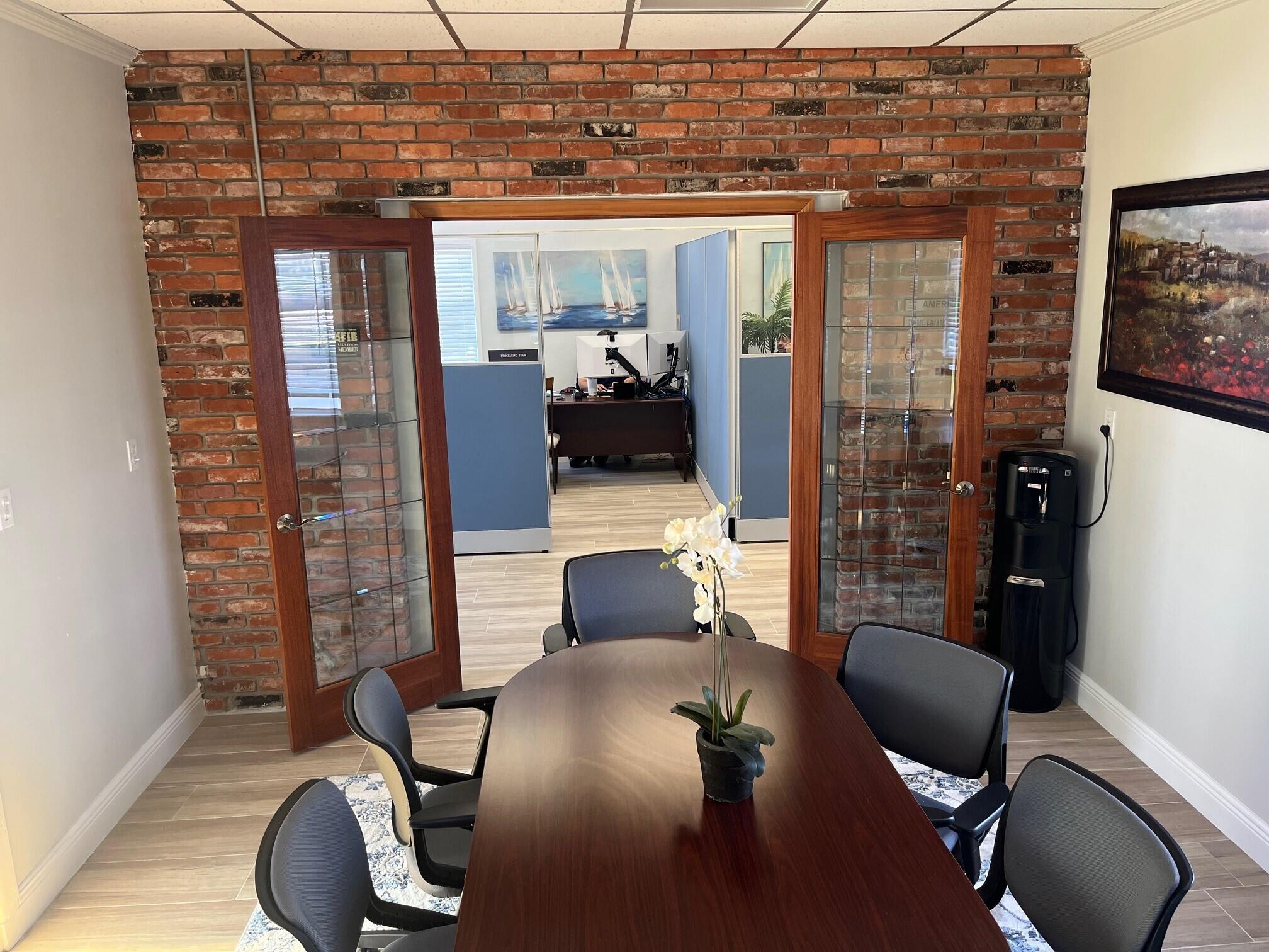 CRESTWOOD - Commercial Sale